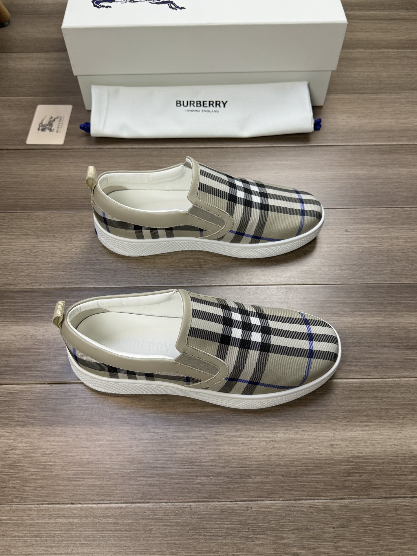 Burberry shoes