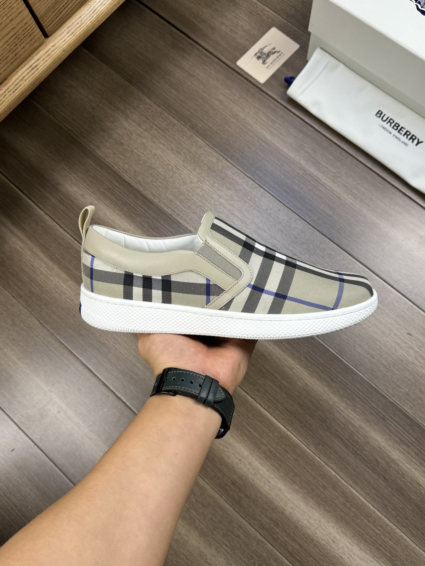 Burberry shoes