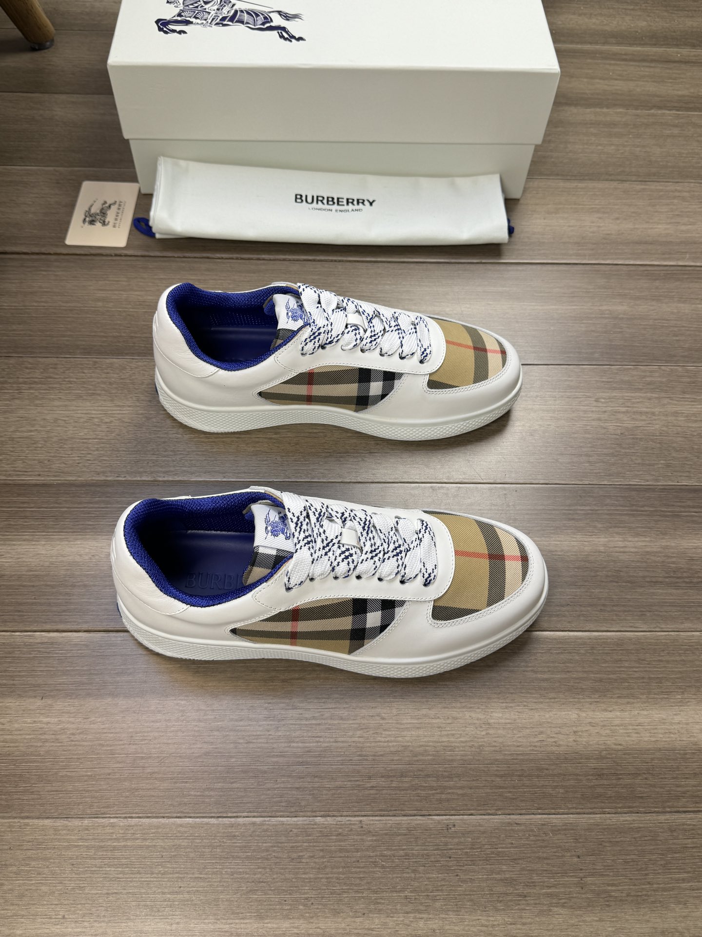 Burberry shoes