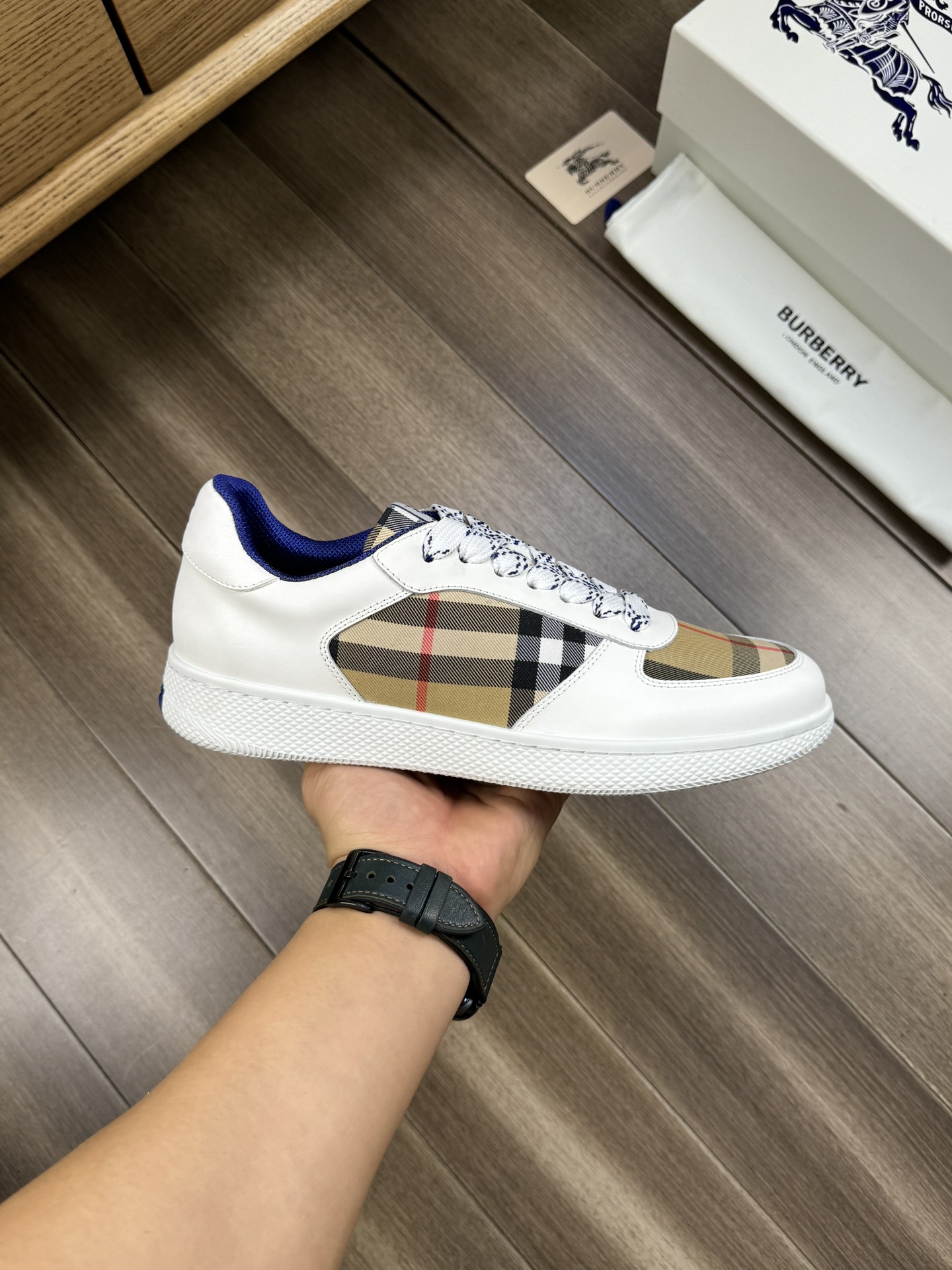 Burberry shoes