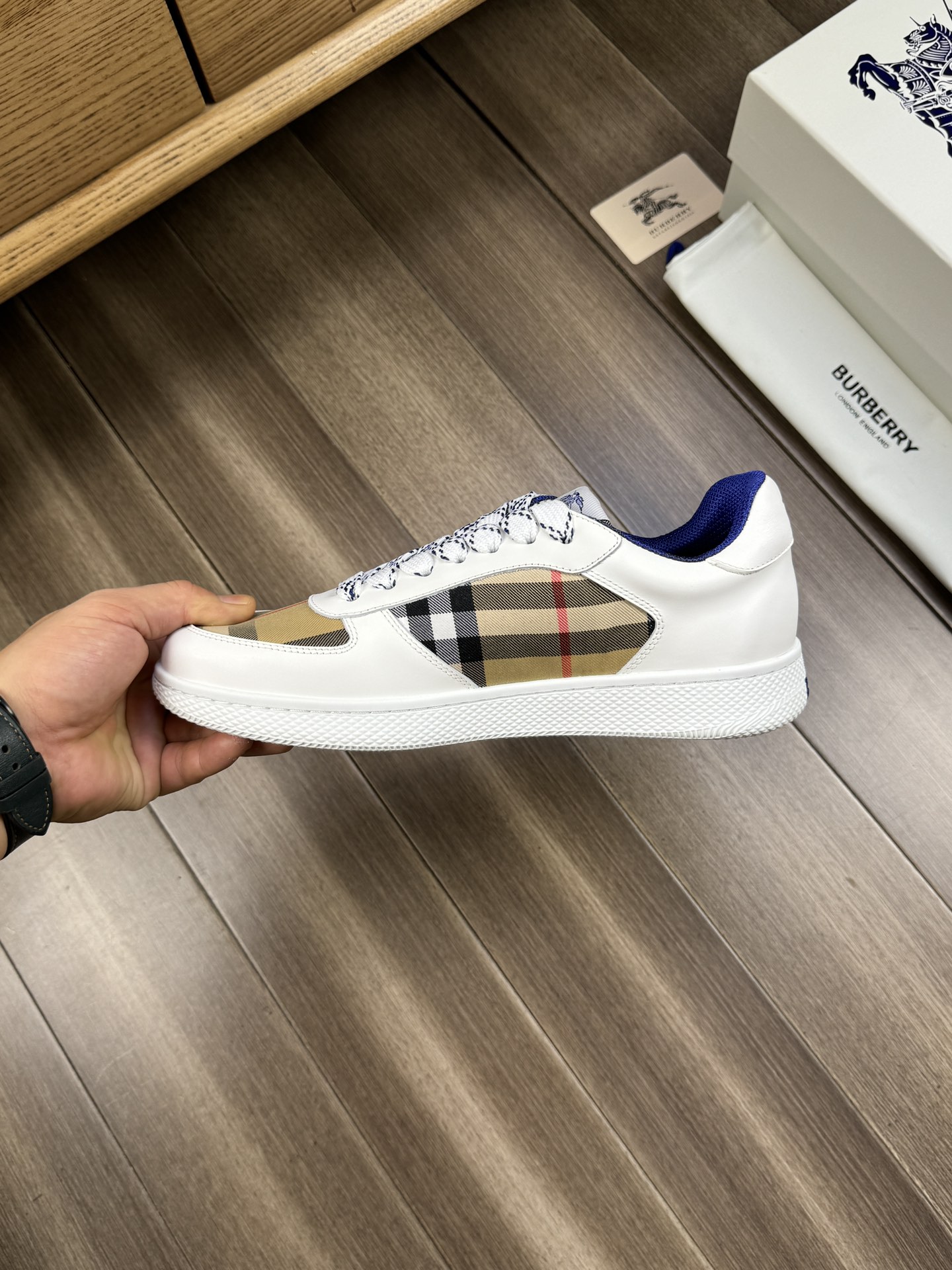 Burberry shoes