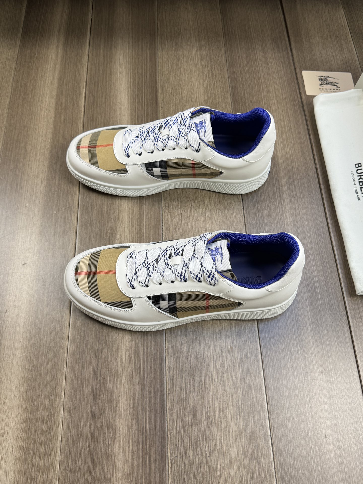 Burberry shoes
