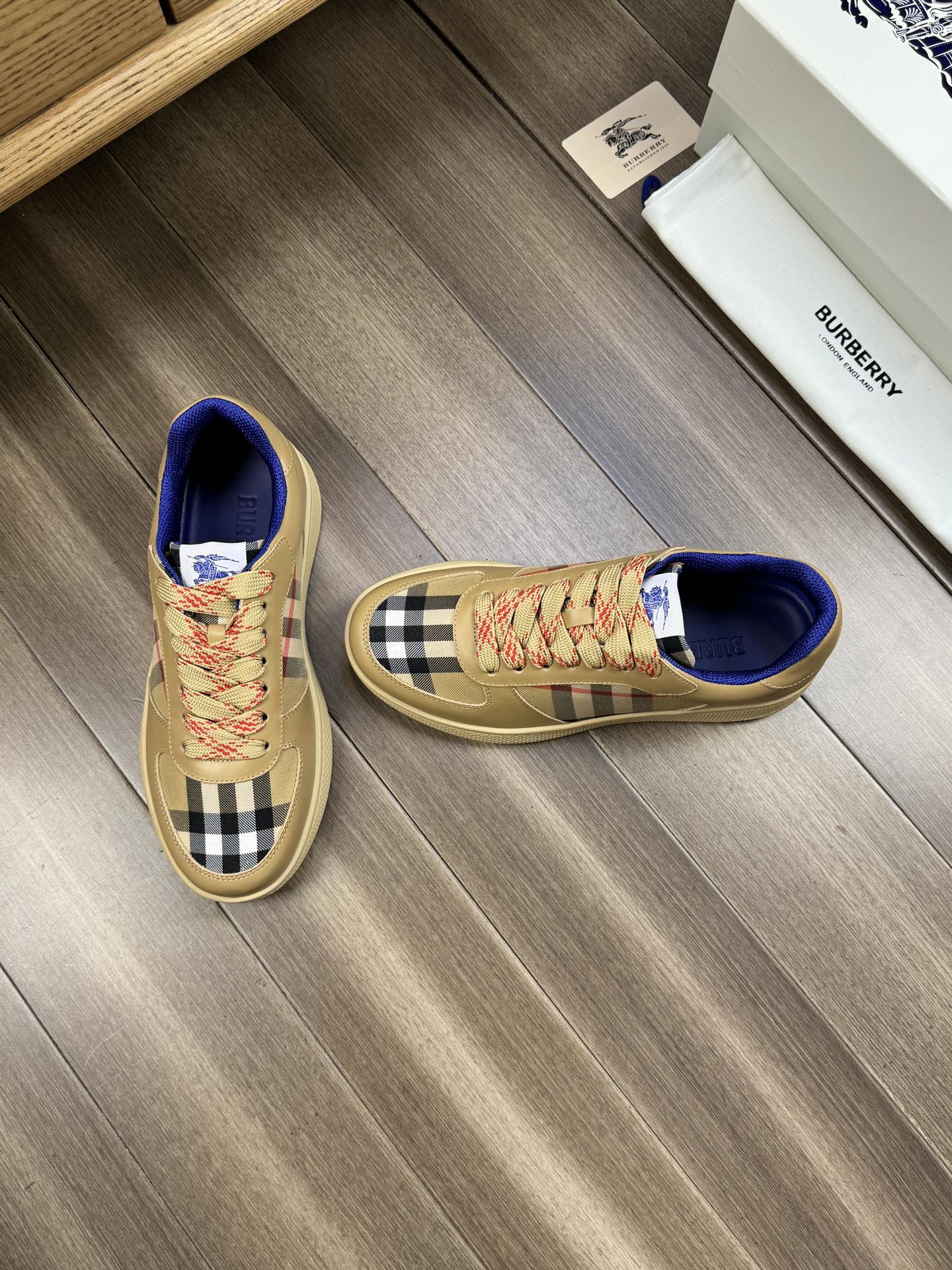Burberry shoes