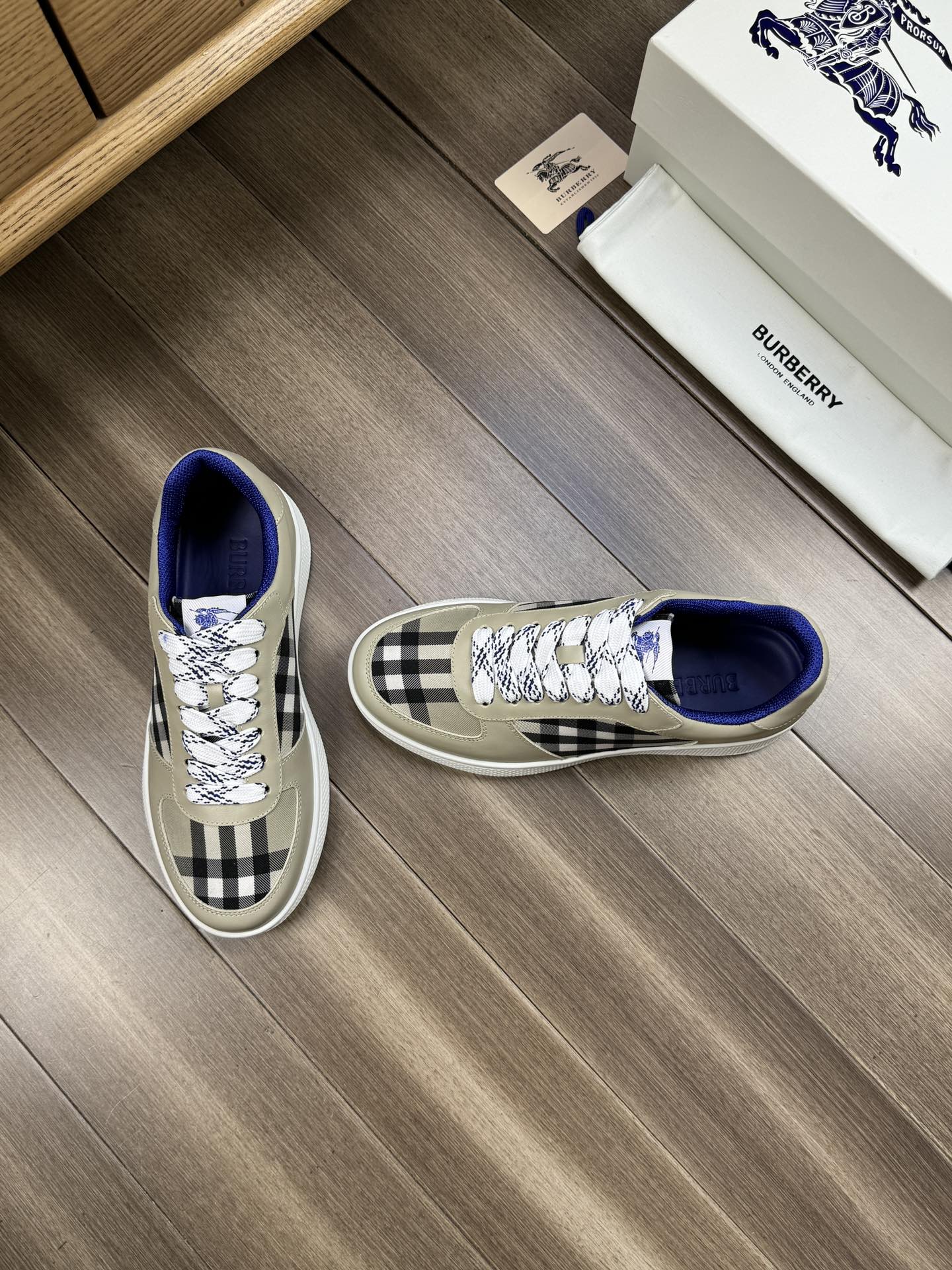Burberry shoes