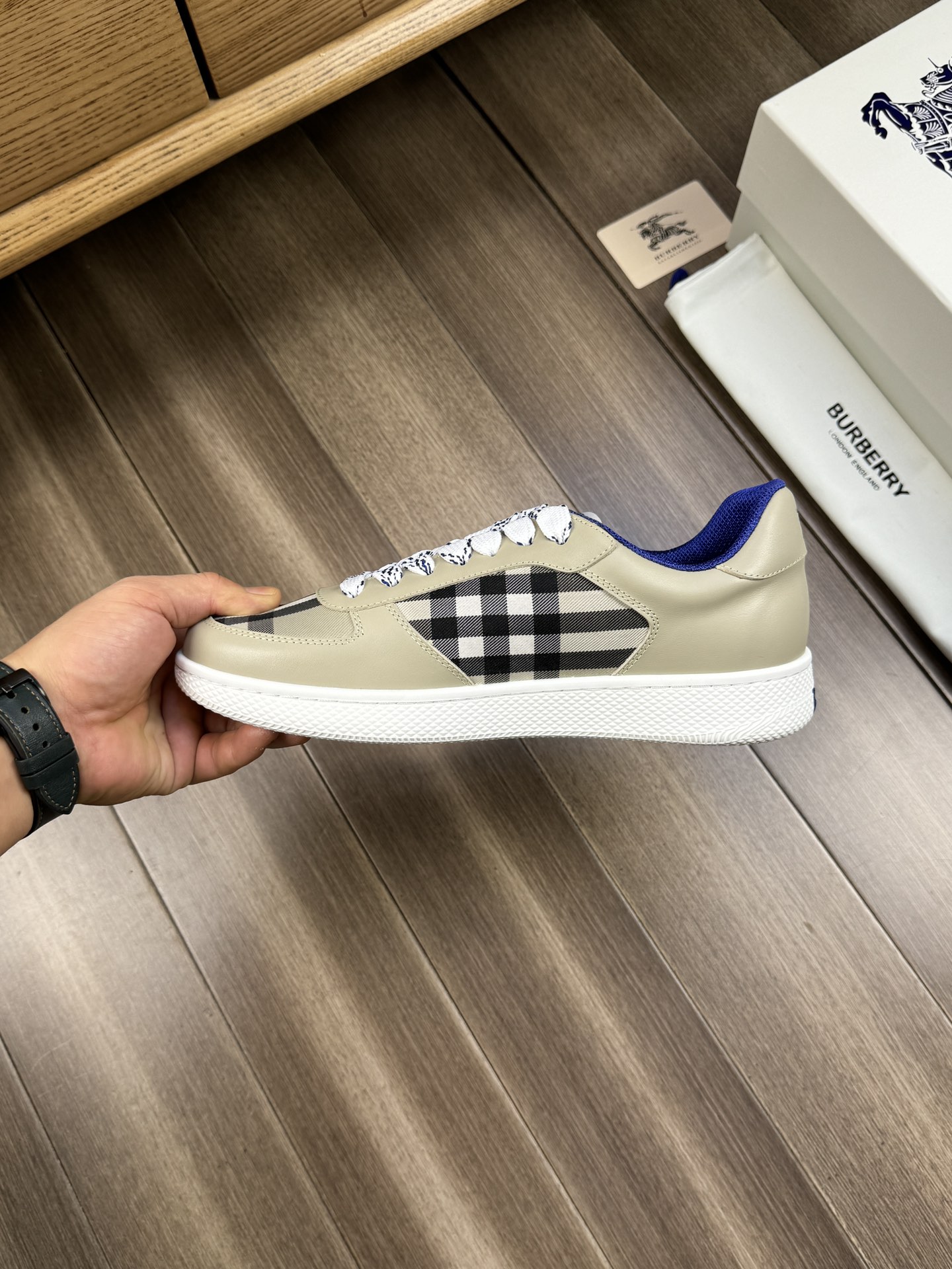 Burberry shoes