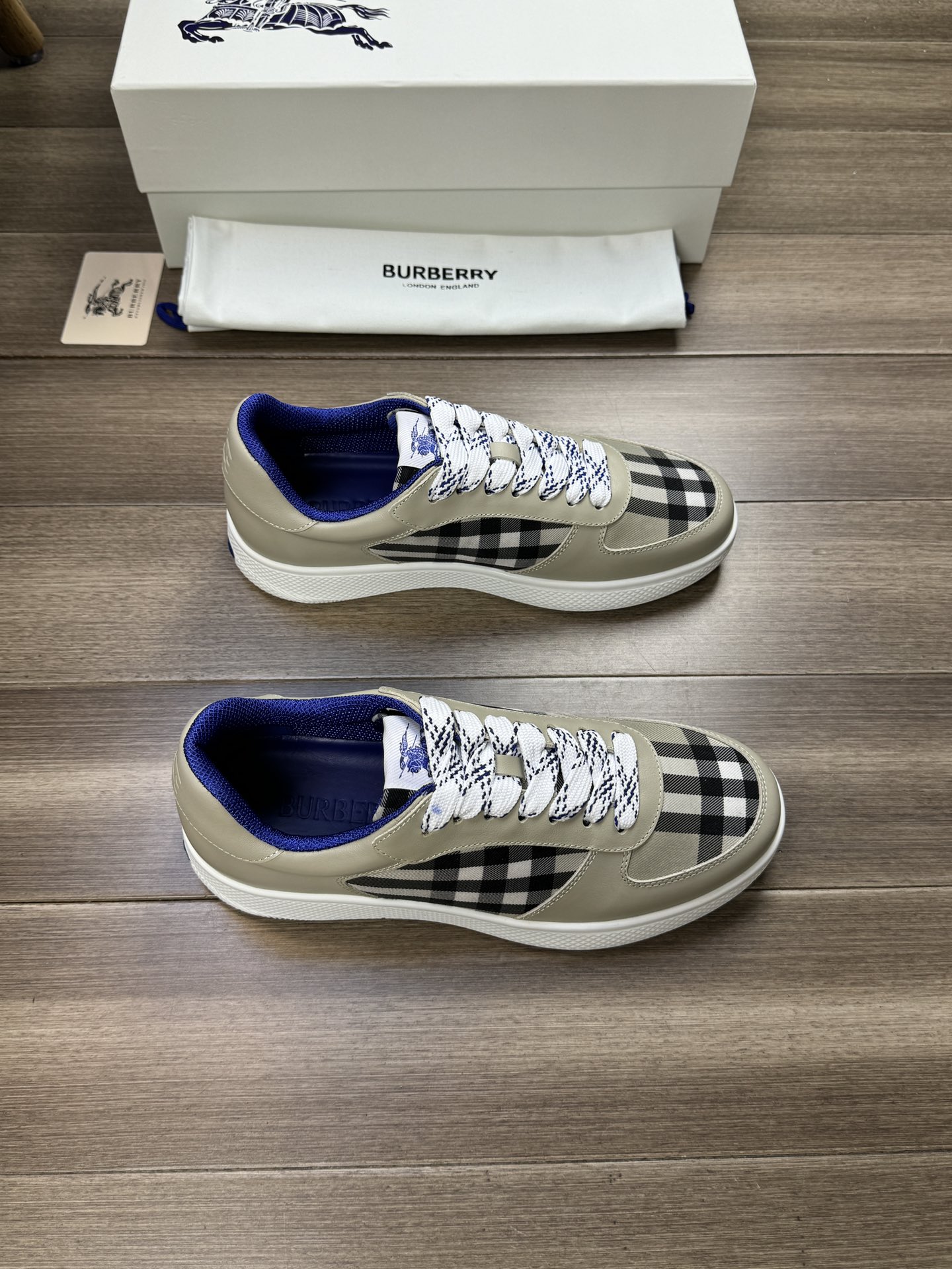 Burberry shoes