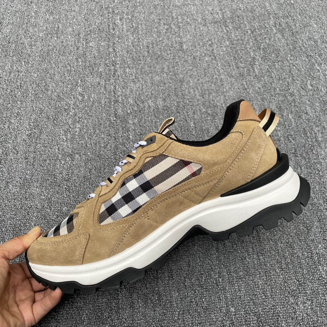 Burberry shoes