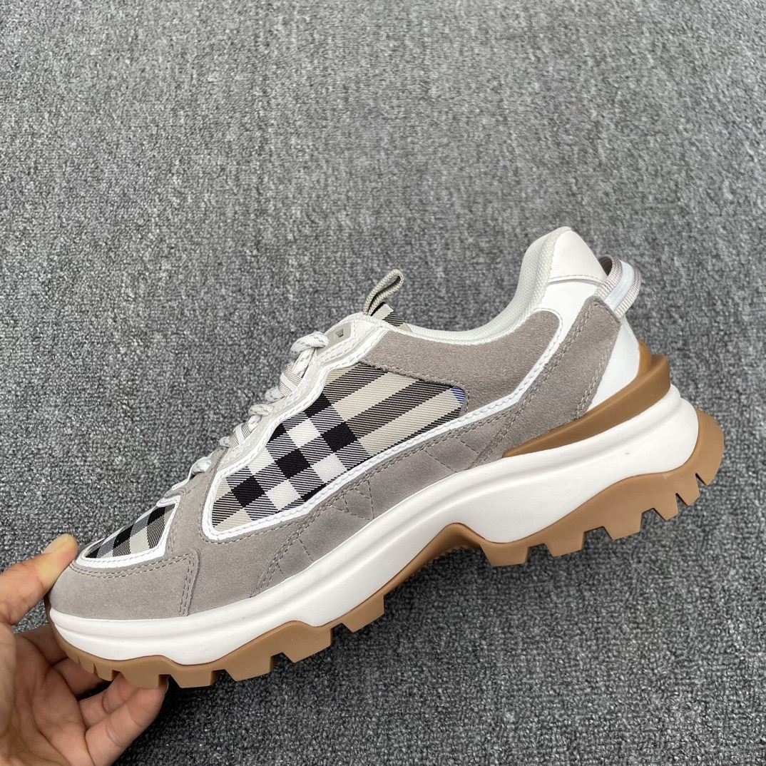 Burberry shoes