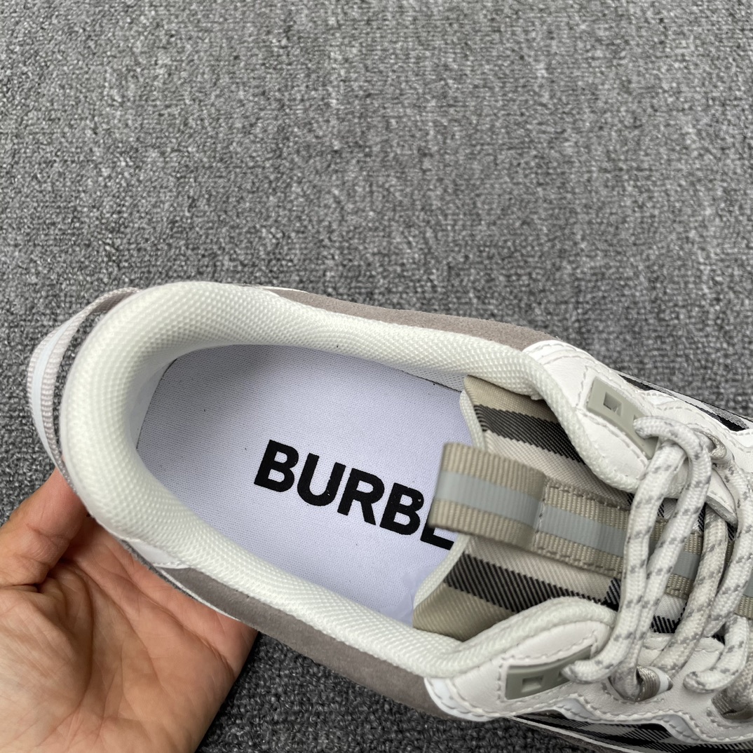 Burberry shoes
