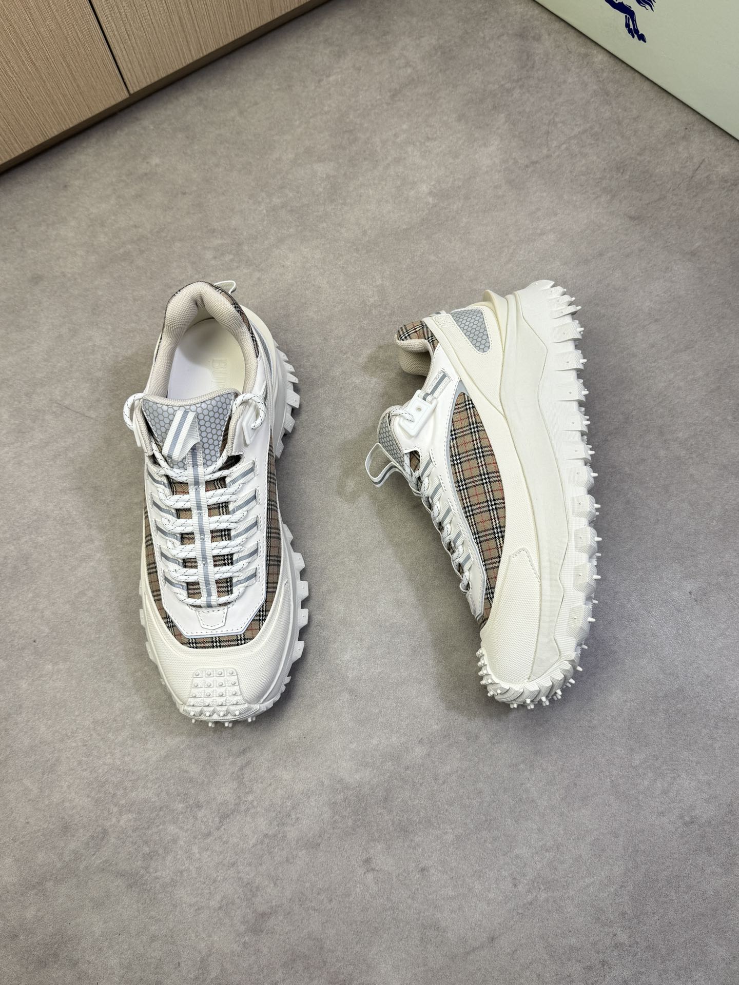 Burberry shoes