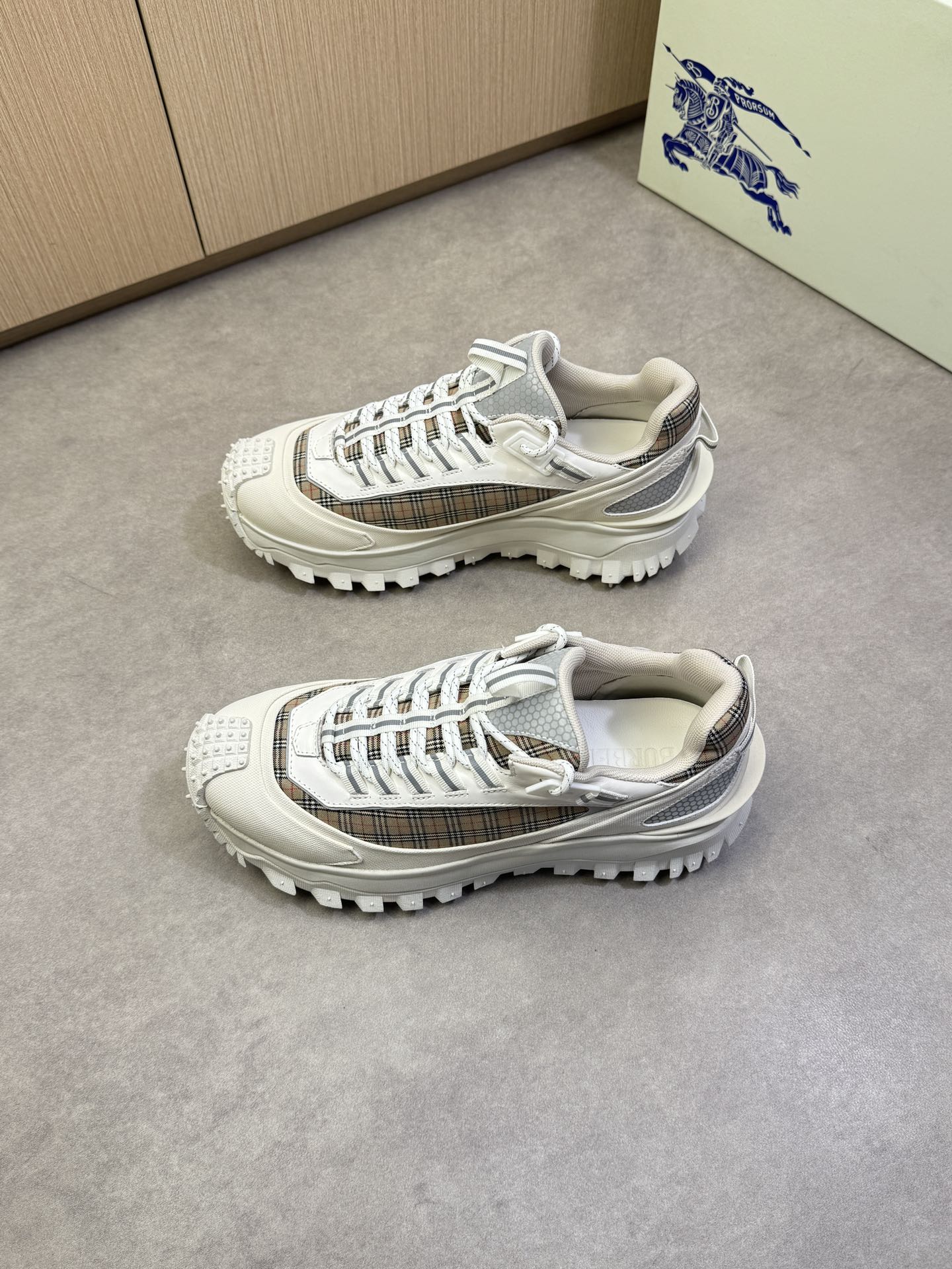 Burberry shoes