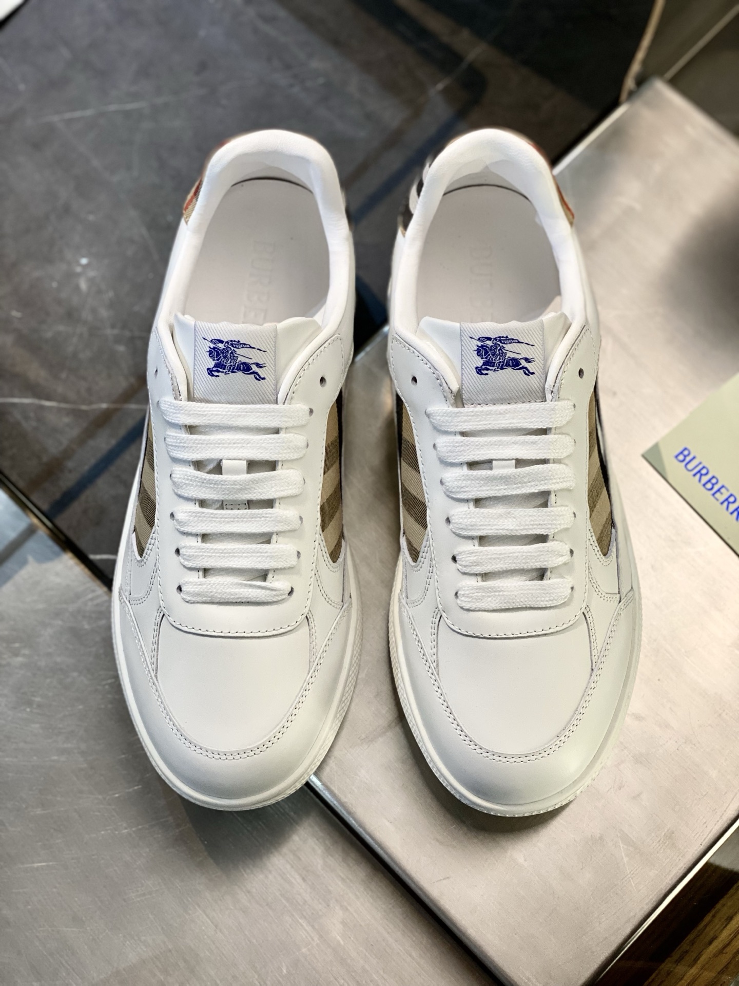 Burberry shoes