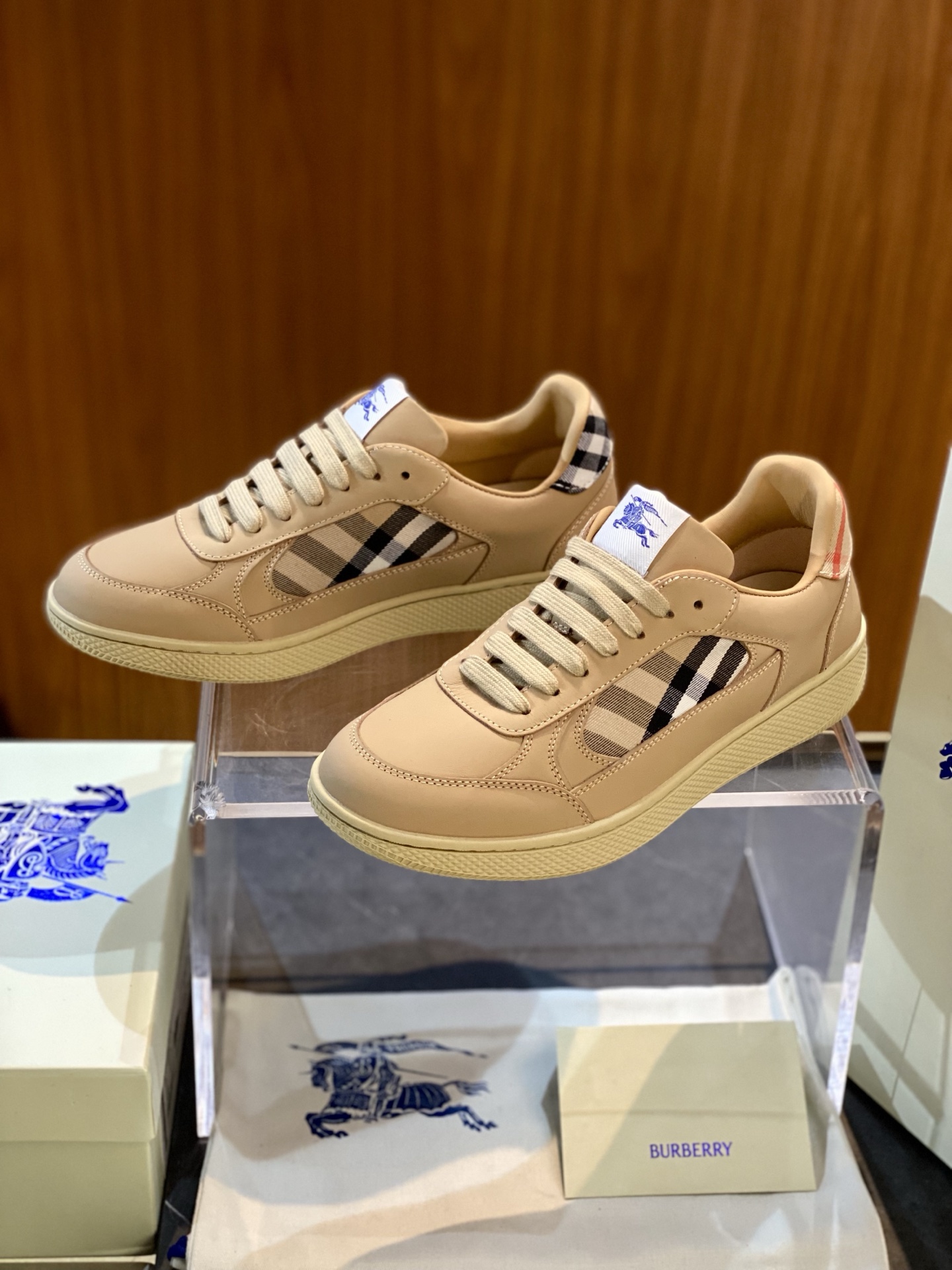 Burberry shoes