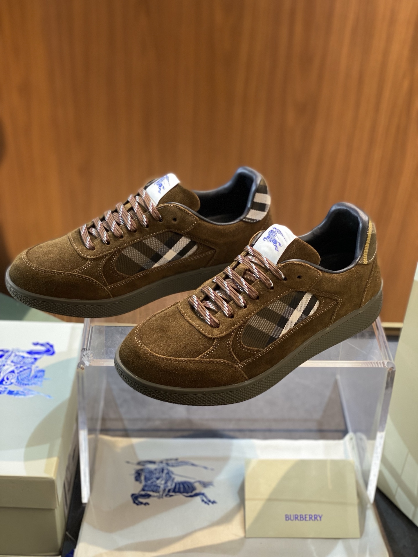 Burberry shoes