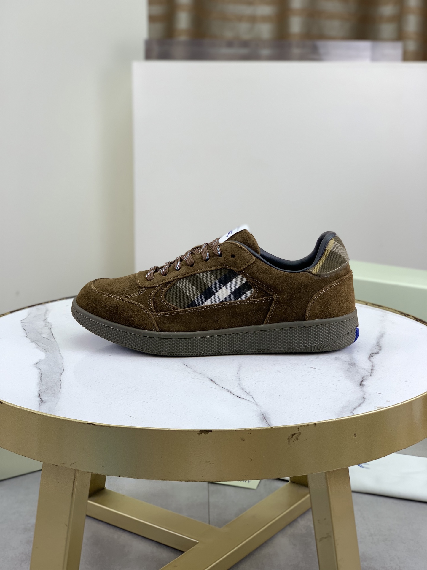 Burberry shoes
