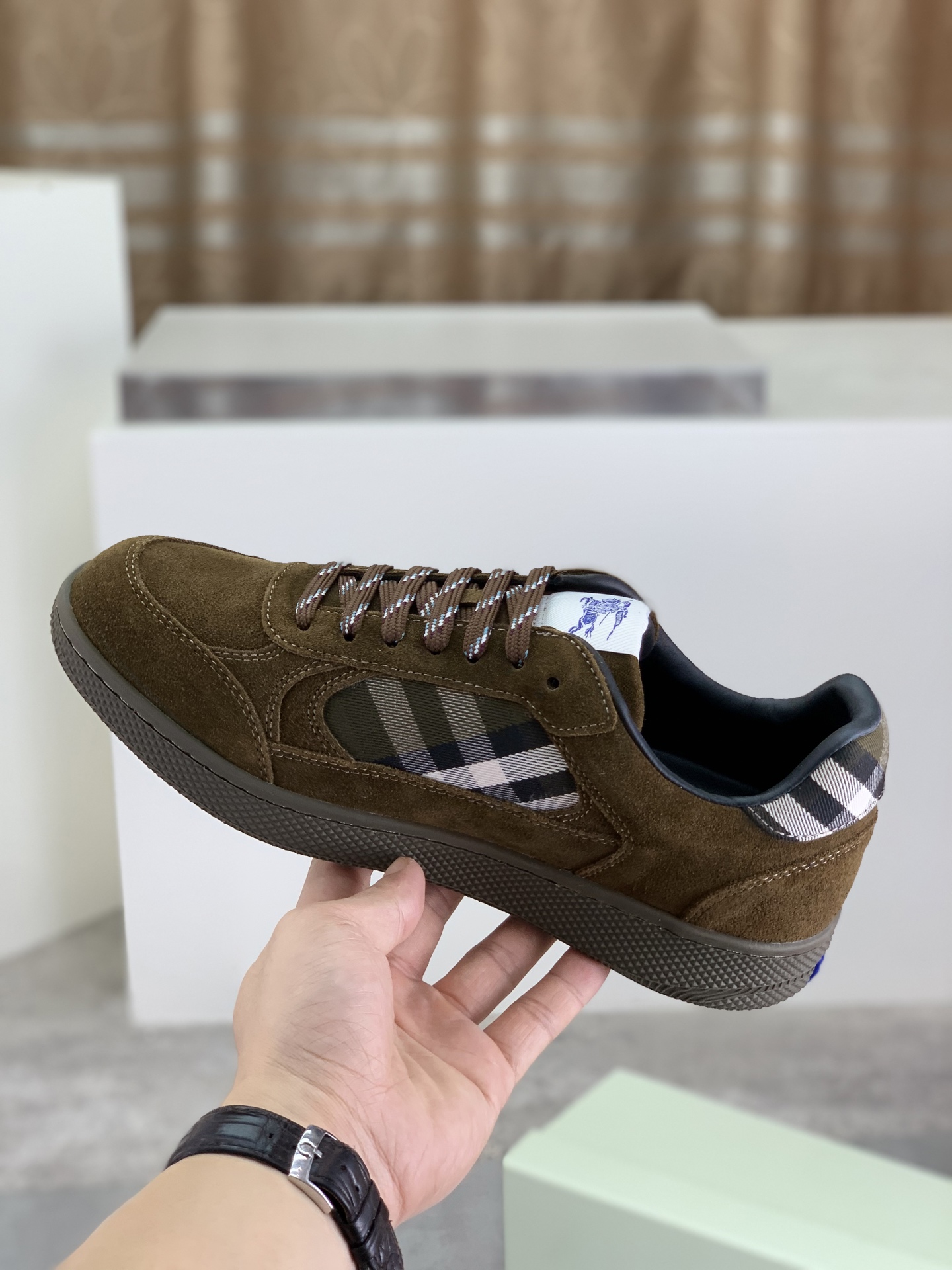 Burberry shoes