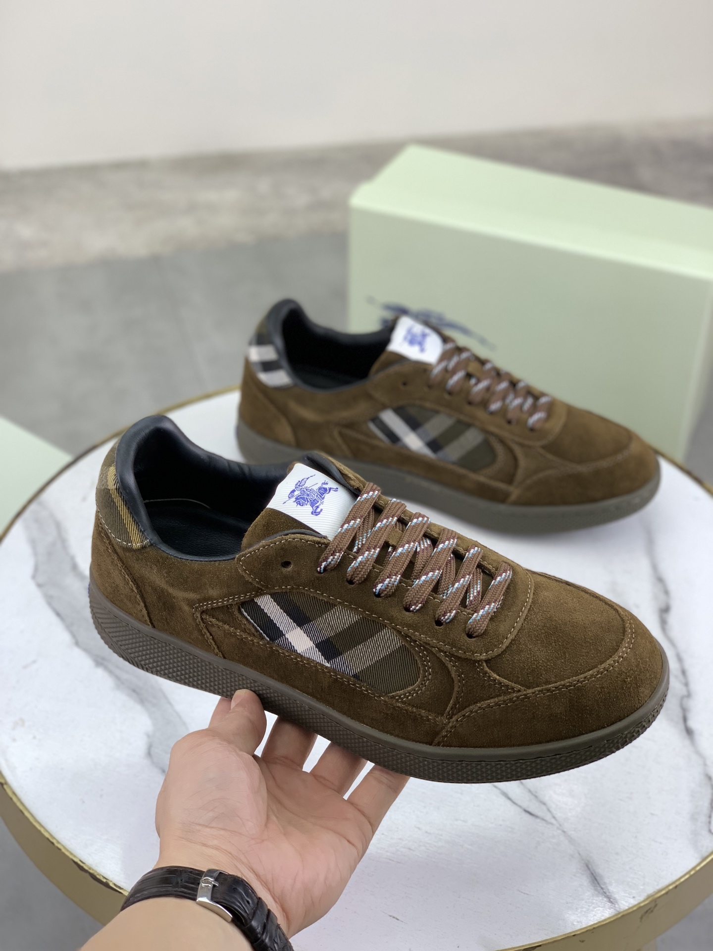 Burberry shoes