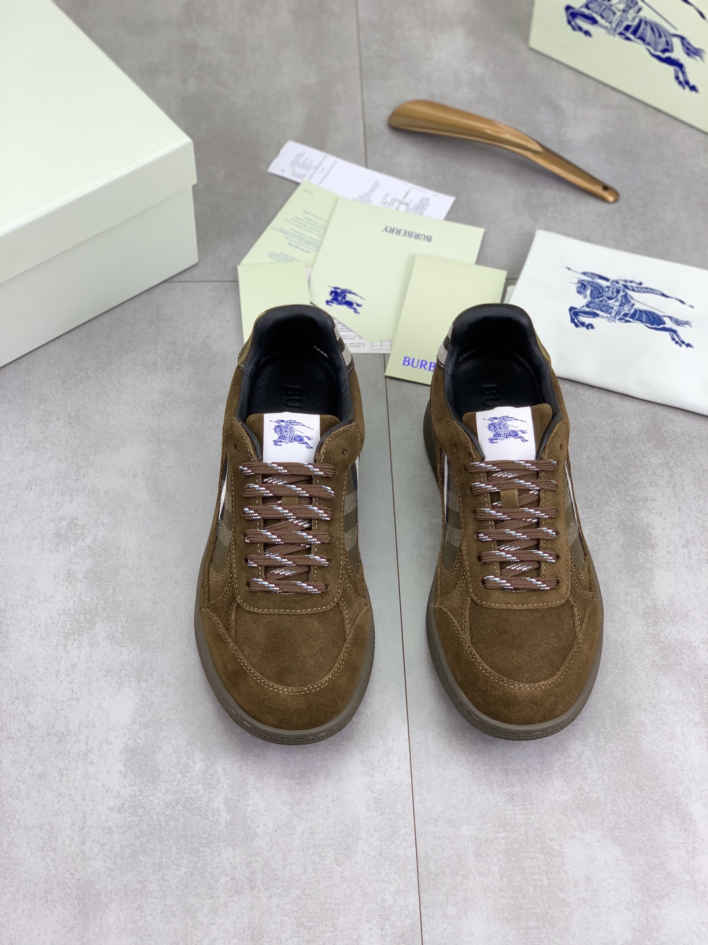 Burberry shoes