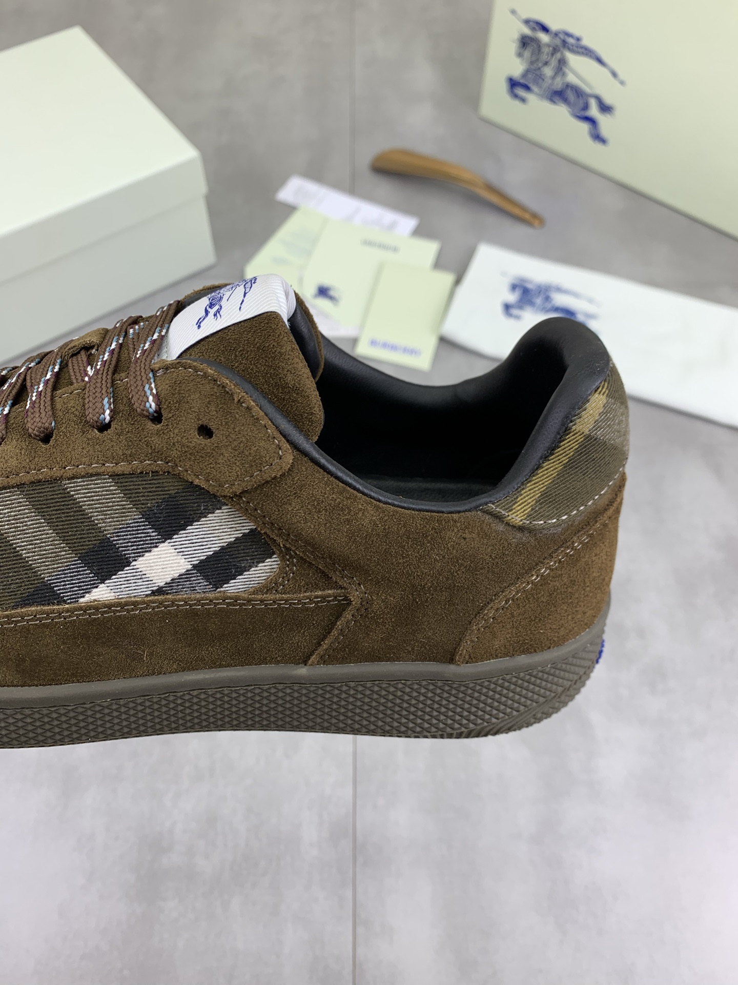 Burberry shoes
