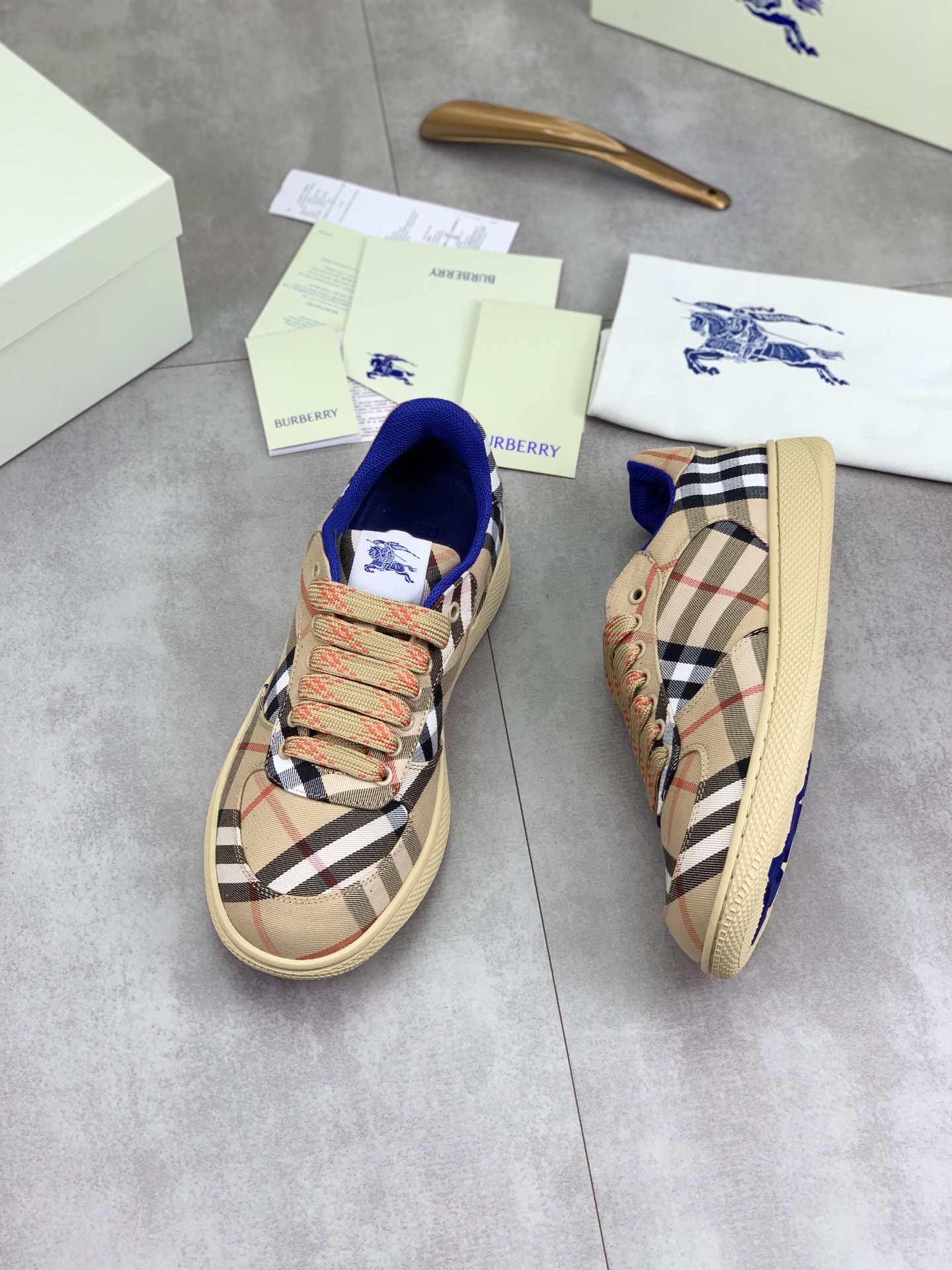 Burberry shoes