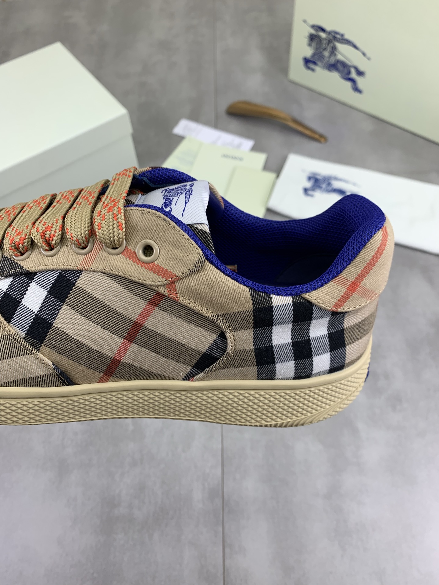 Burberry shoes