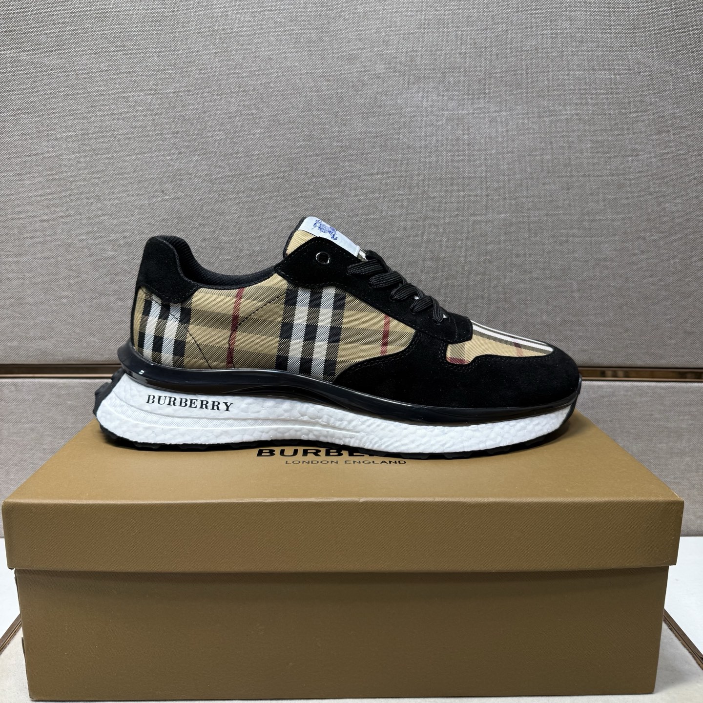 Burberry shoes