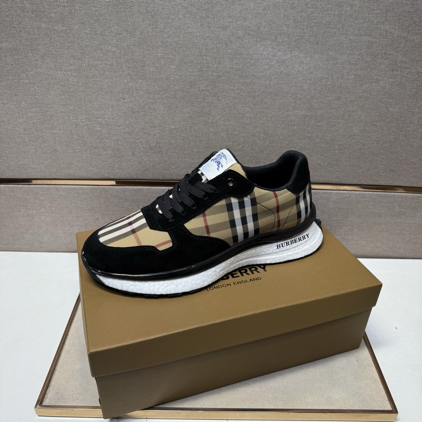 Burberry shoes