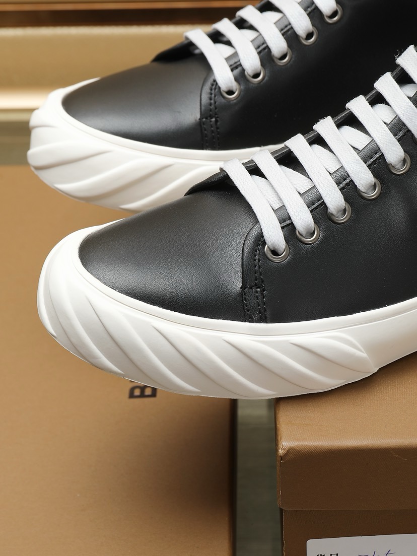 Burberry shoes