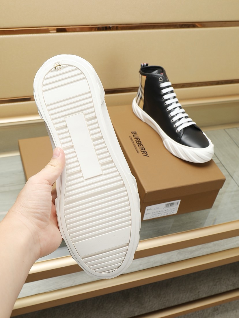 Burberry shoes
