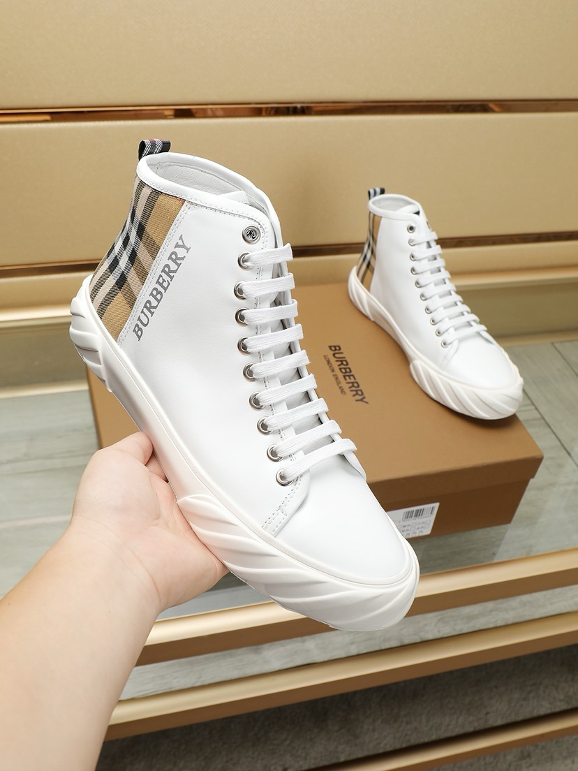 Burberry shoes