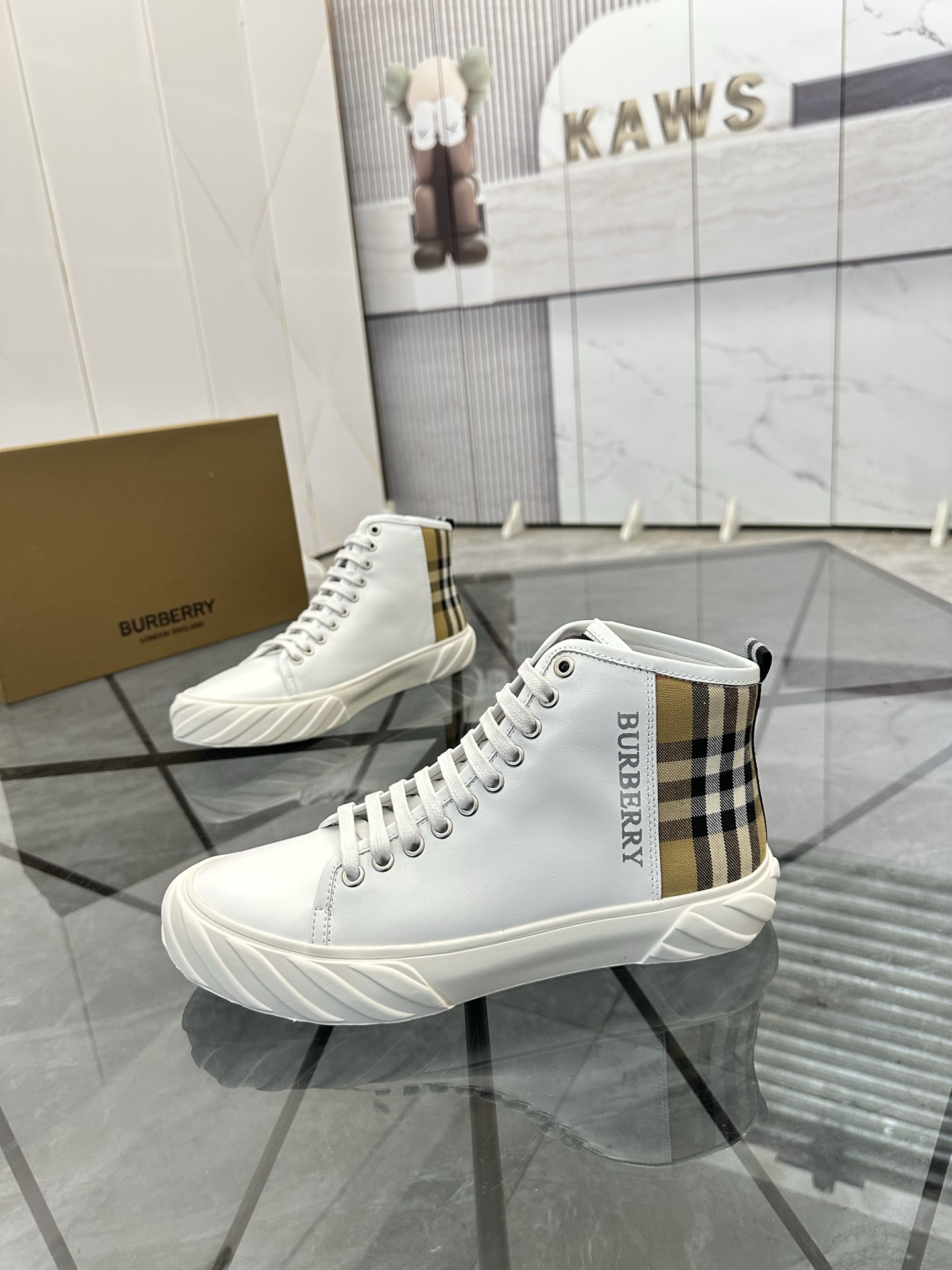 Burberry shoes