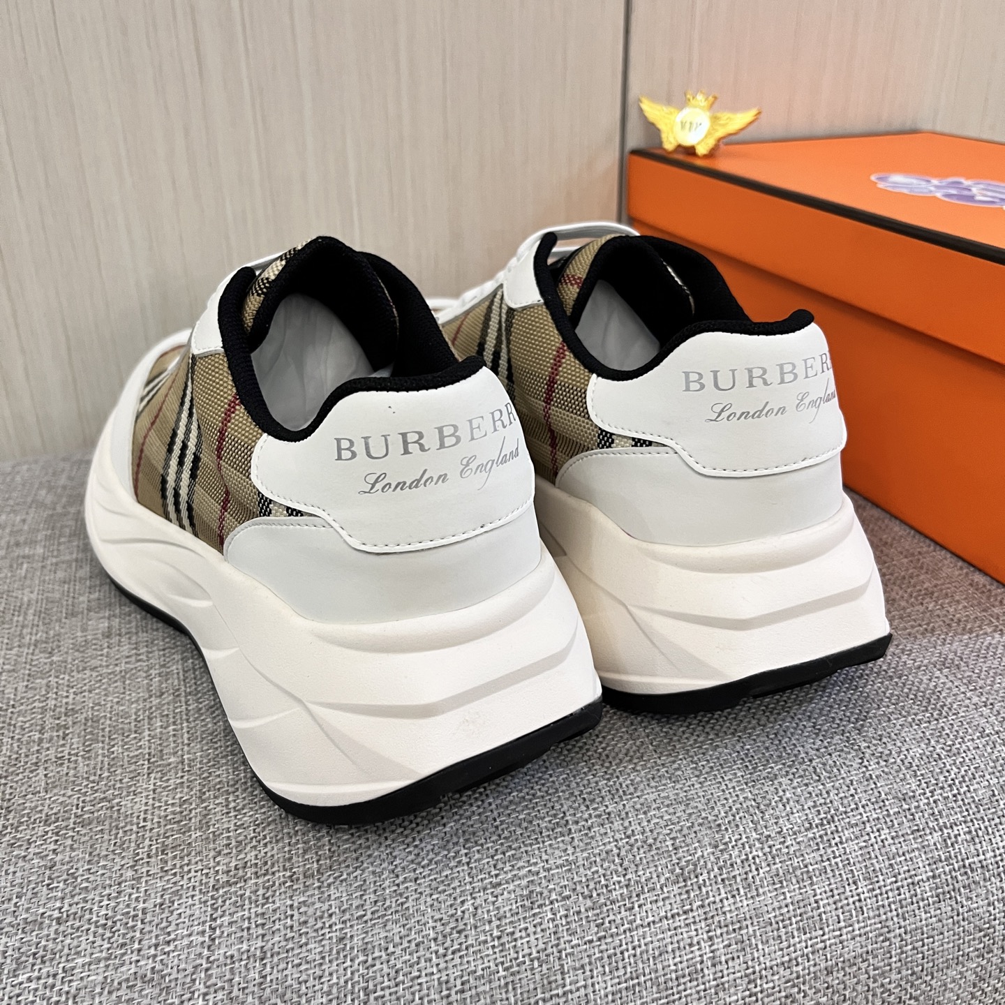 Burberry shoes