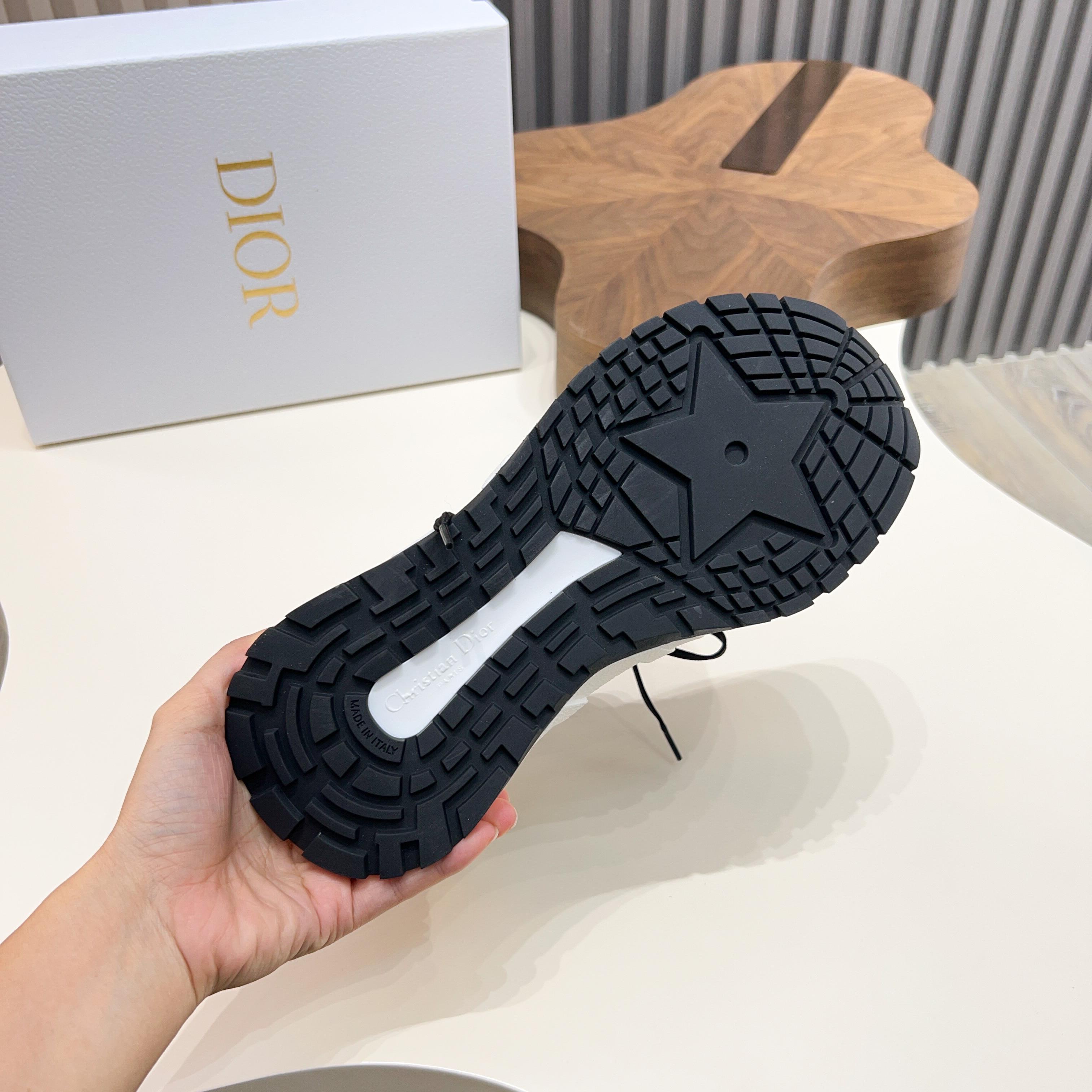 Dior shoes