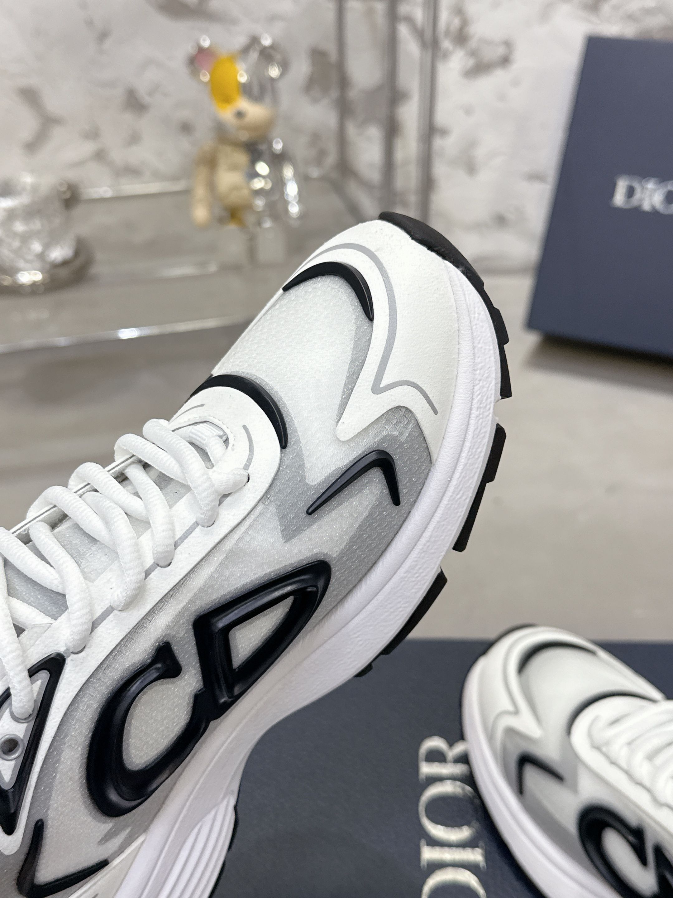 Dior shoes