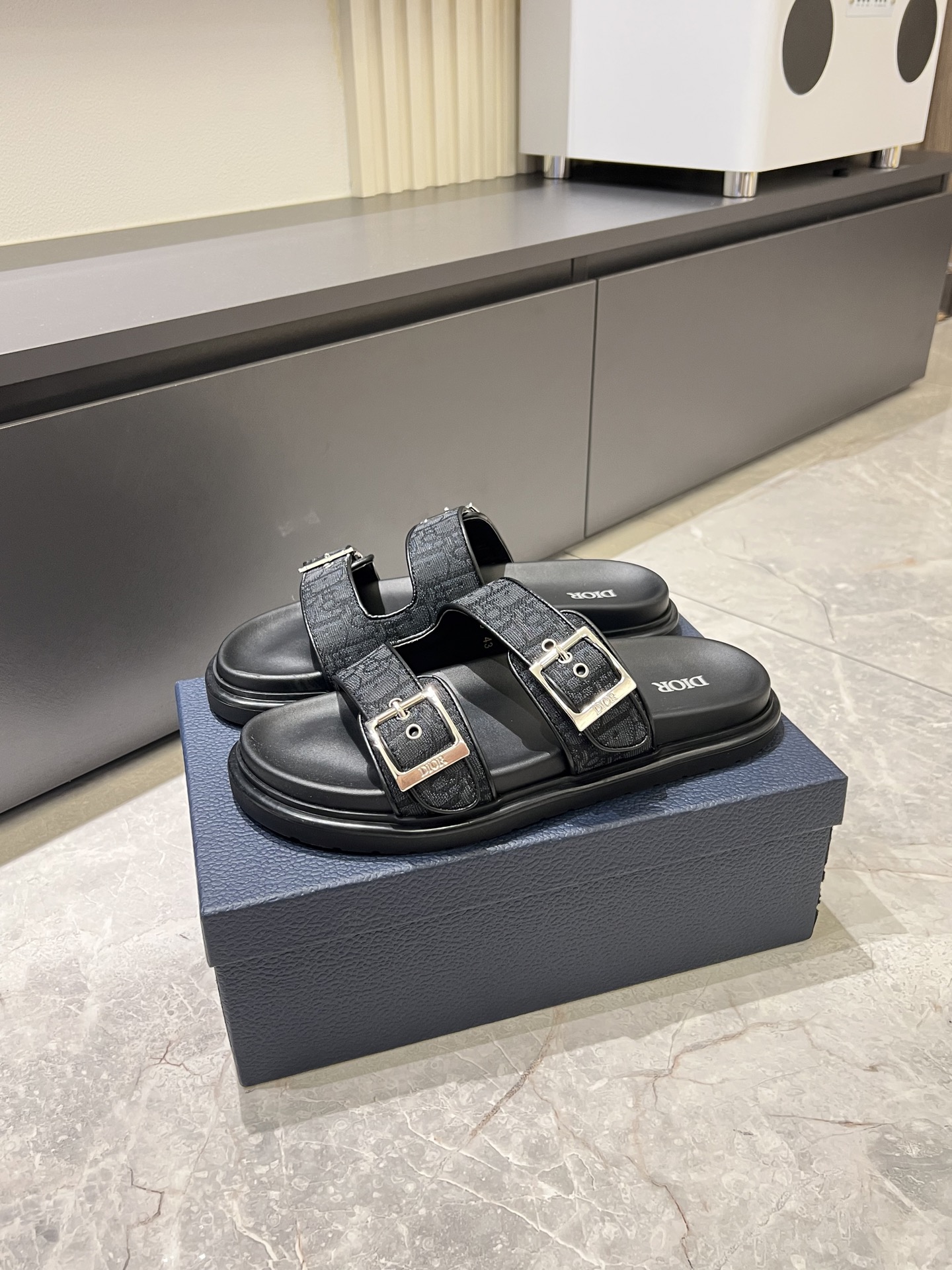 Dior shoes