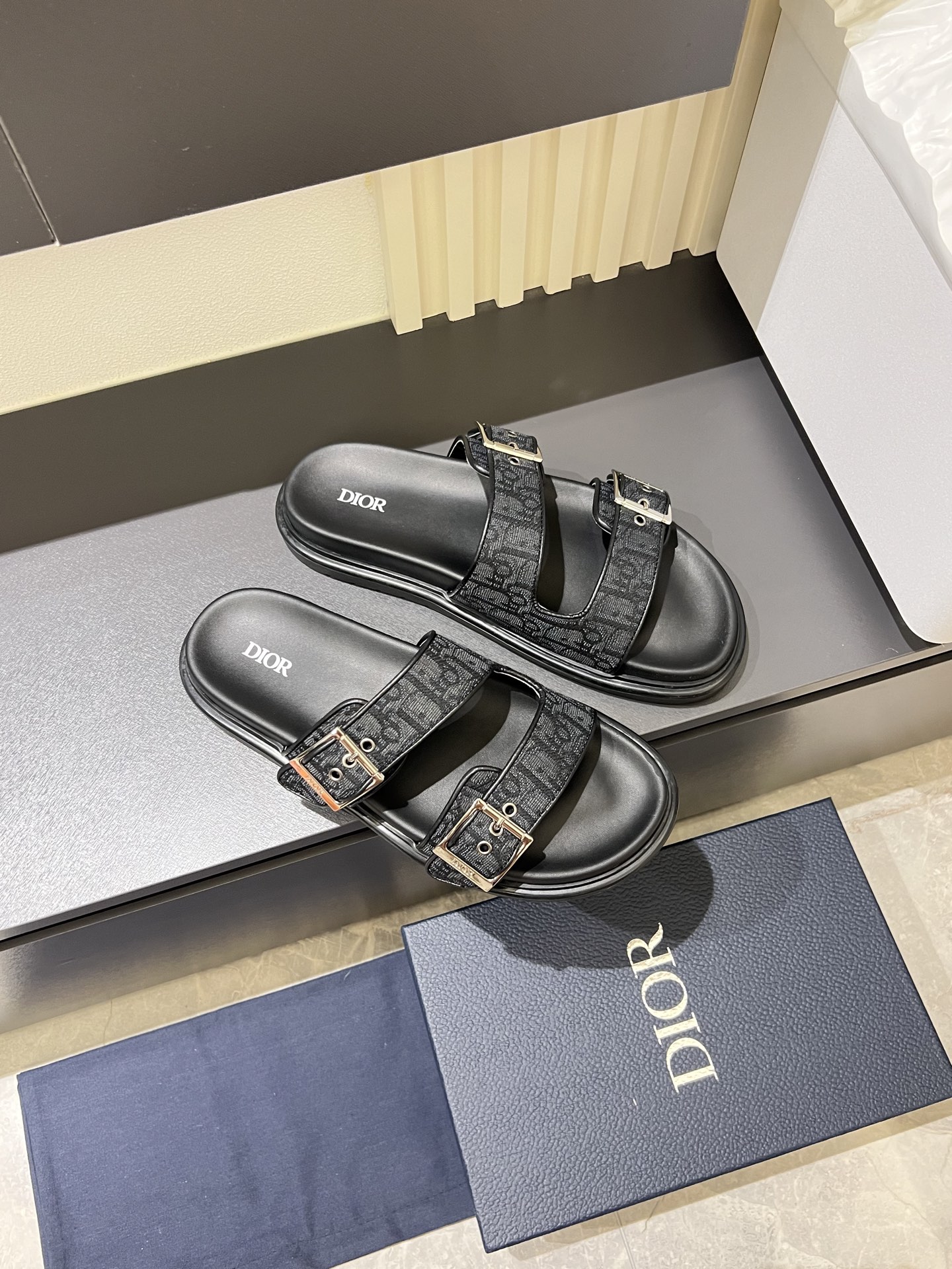 Dior shoes