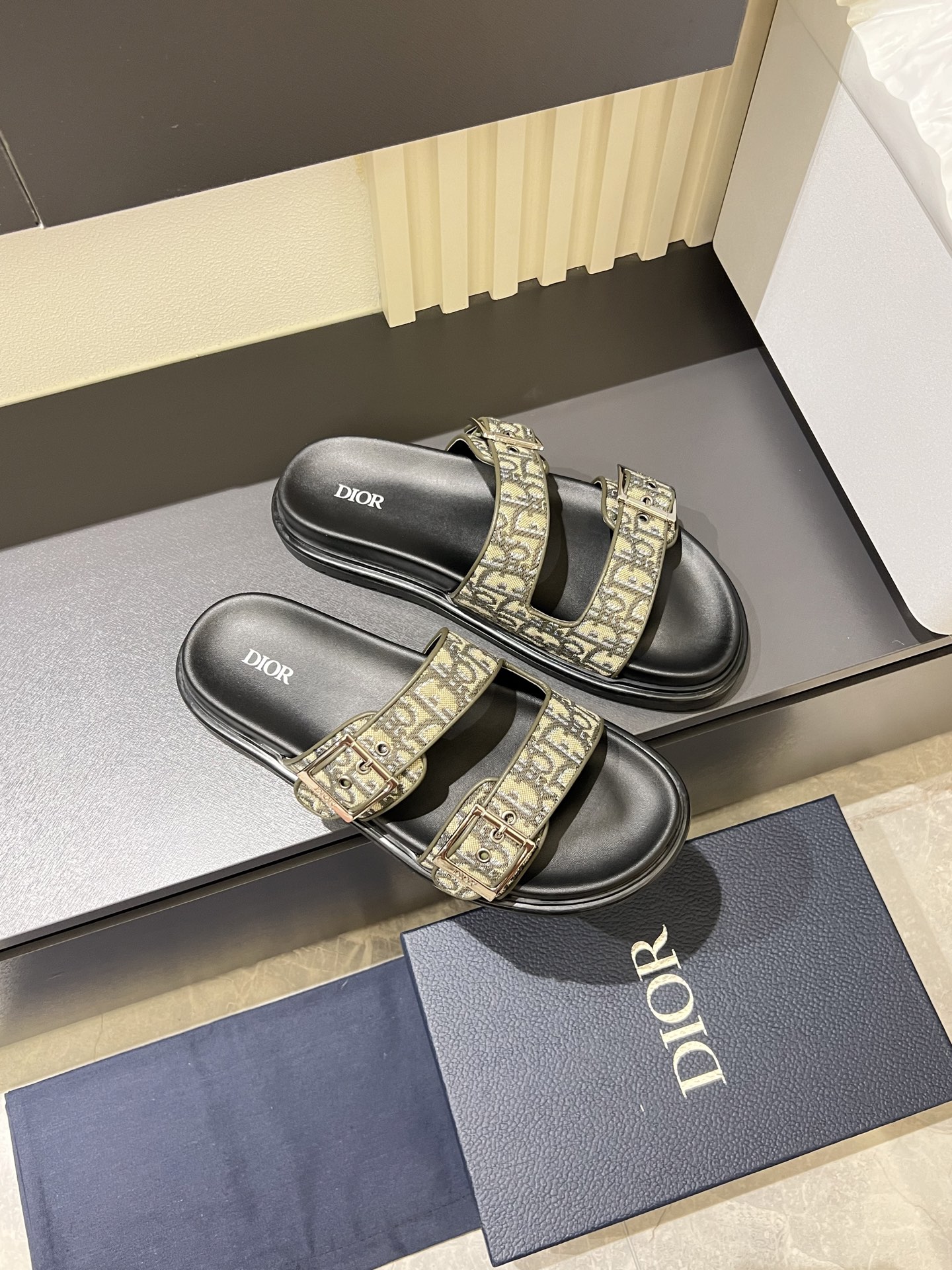 Dior shoes