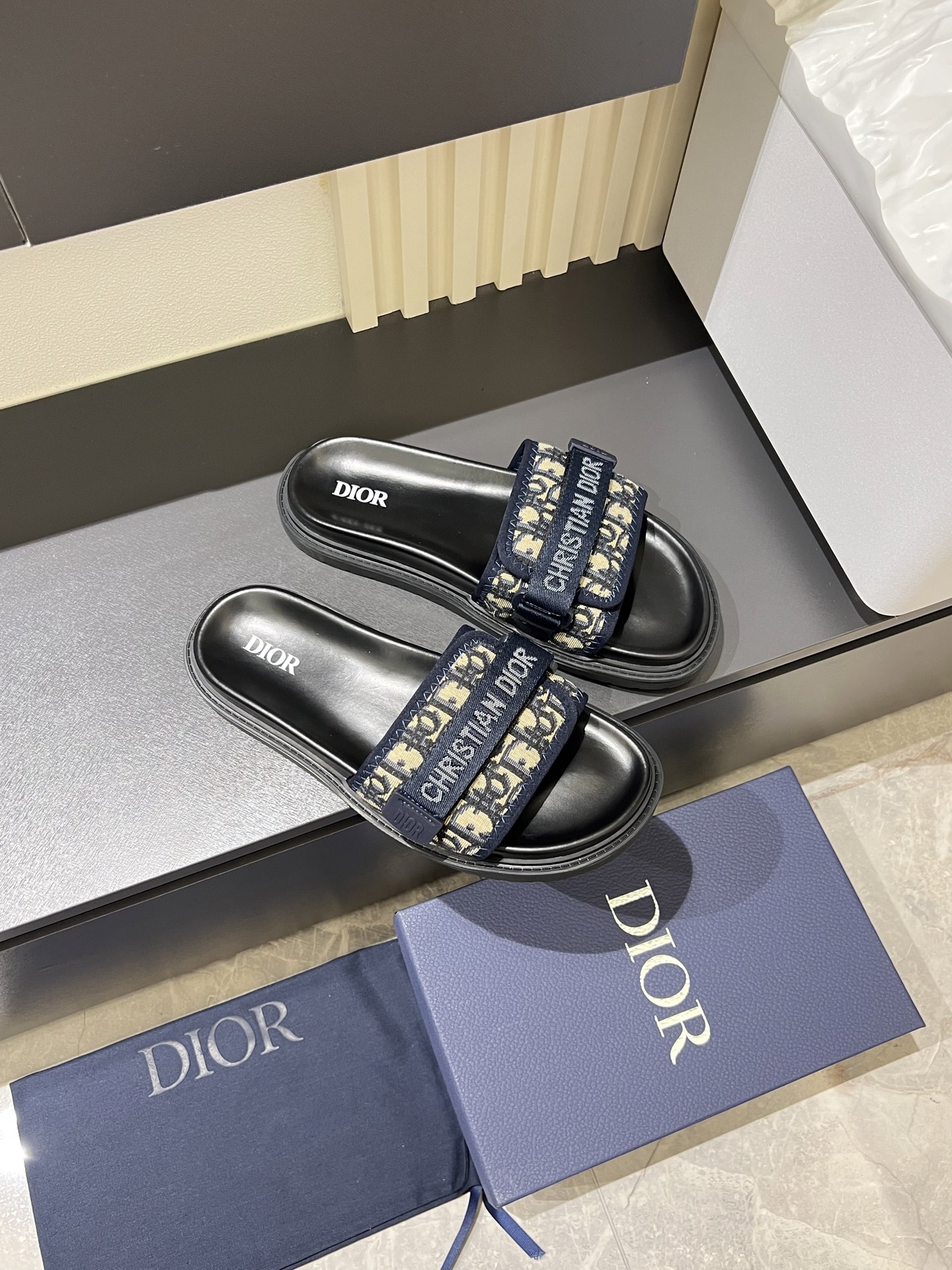 Dior shoes