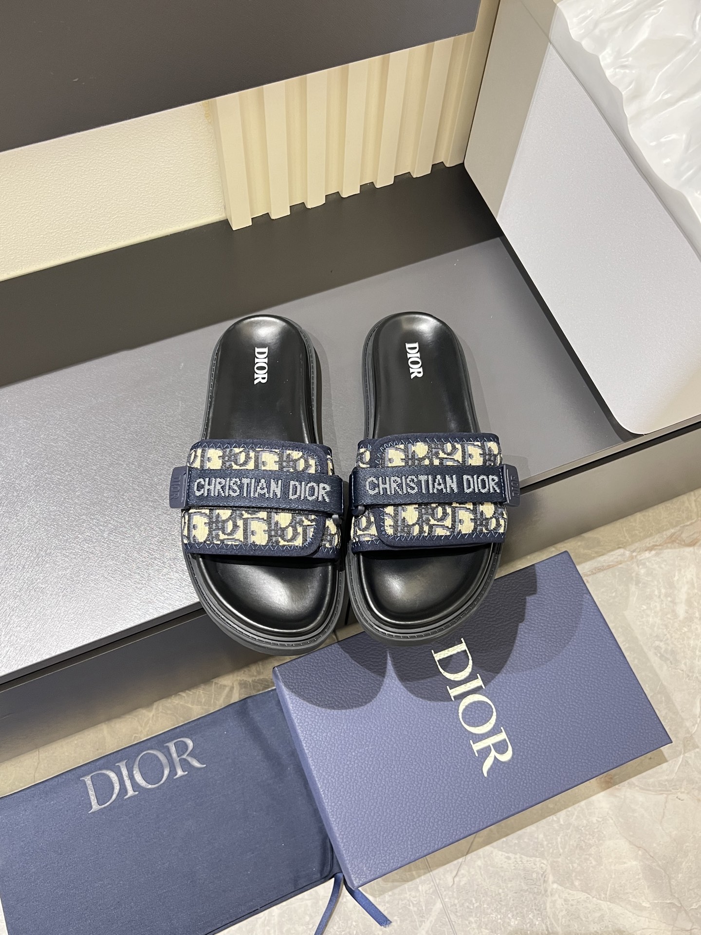 Dior shoes