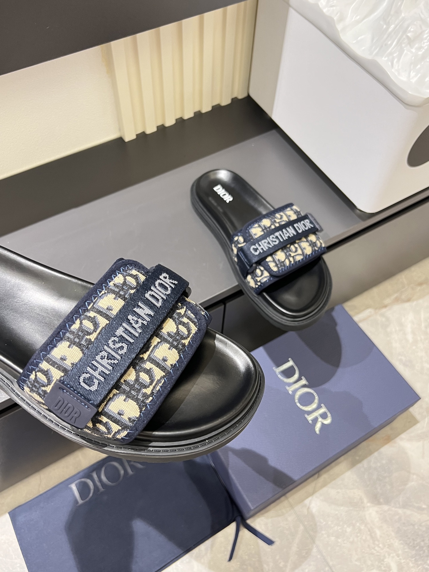 Dior shoes