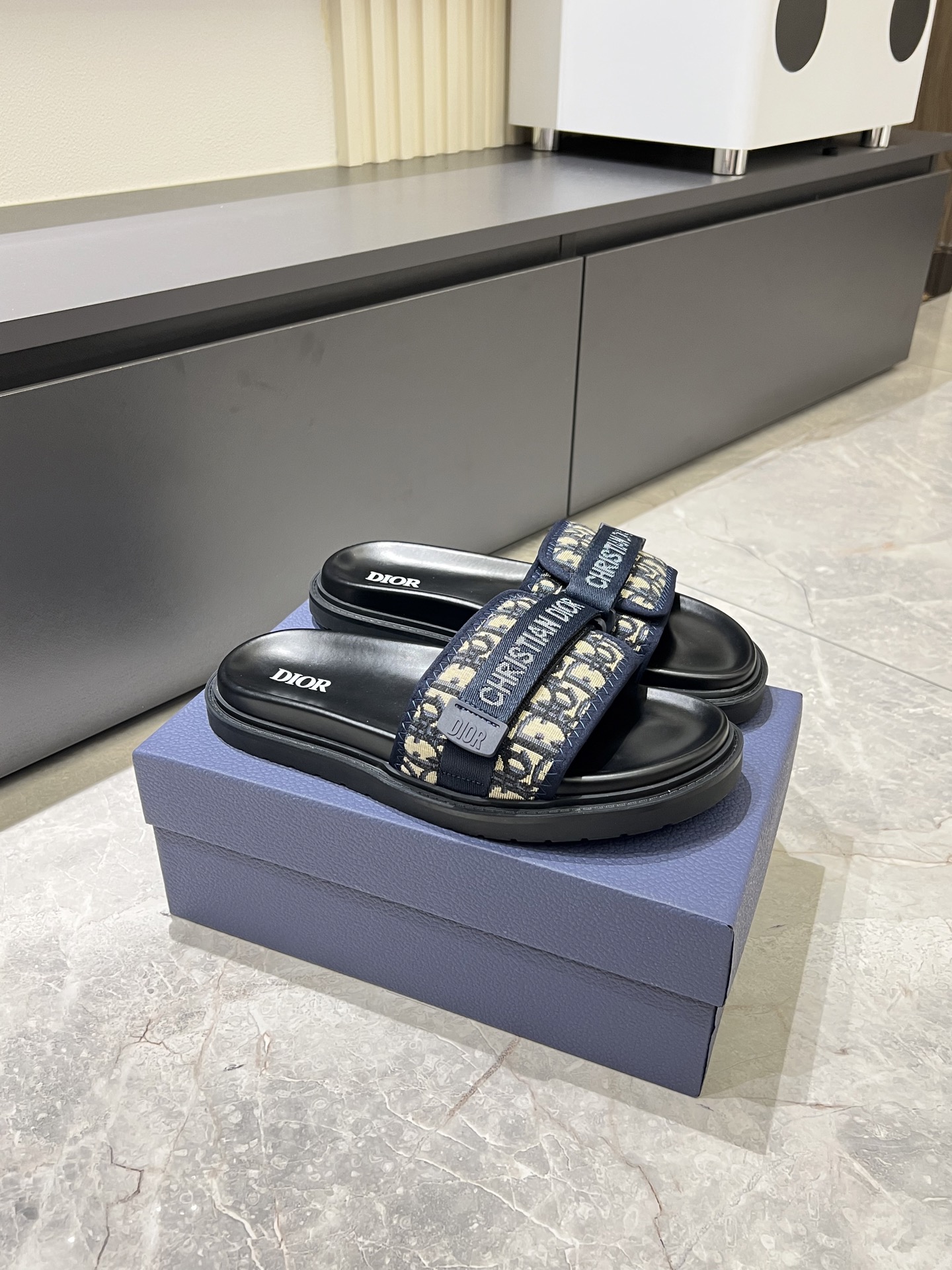 Dior shoes