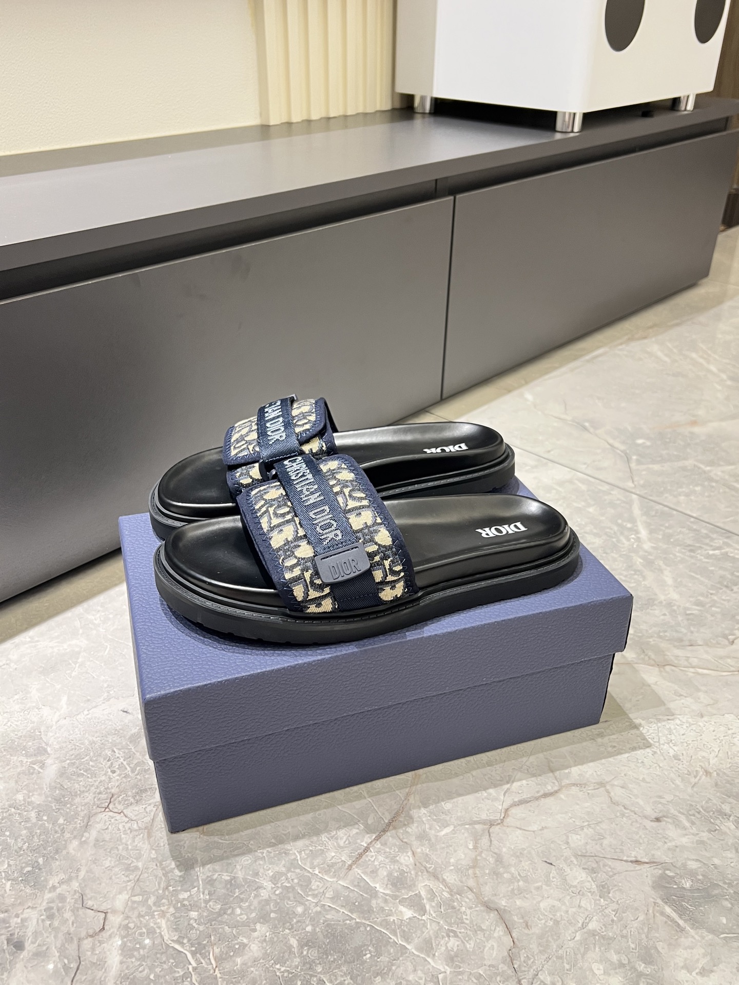 Dior shoes