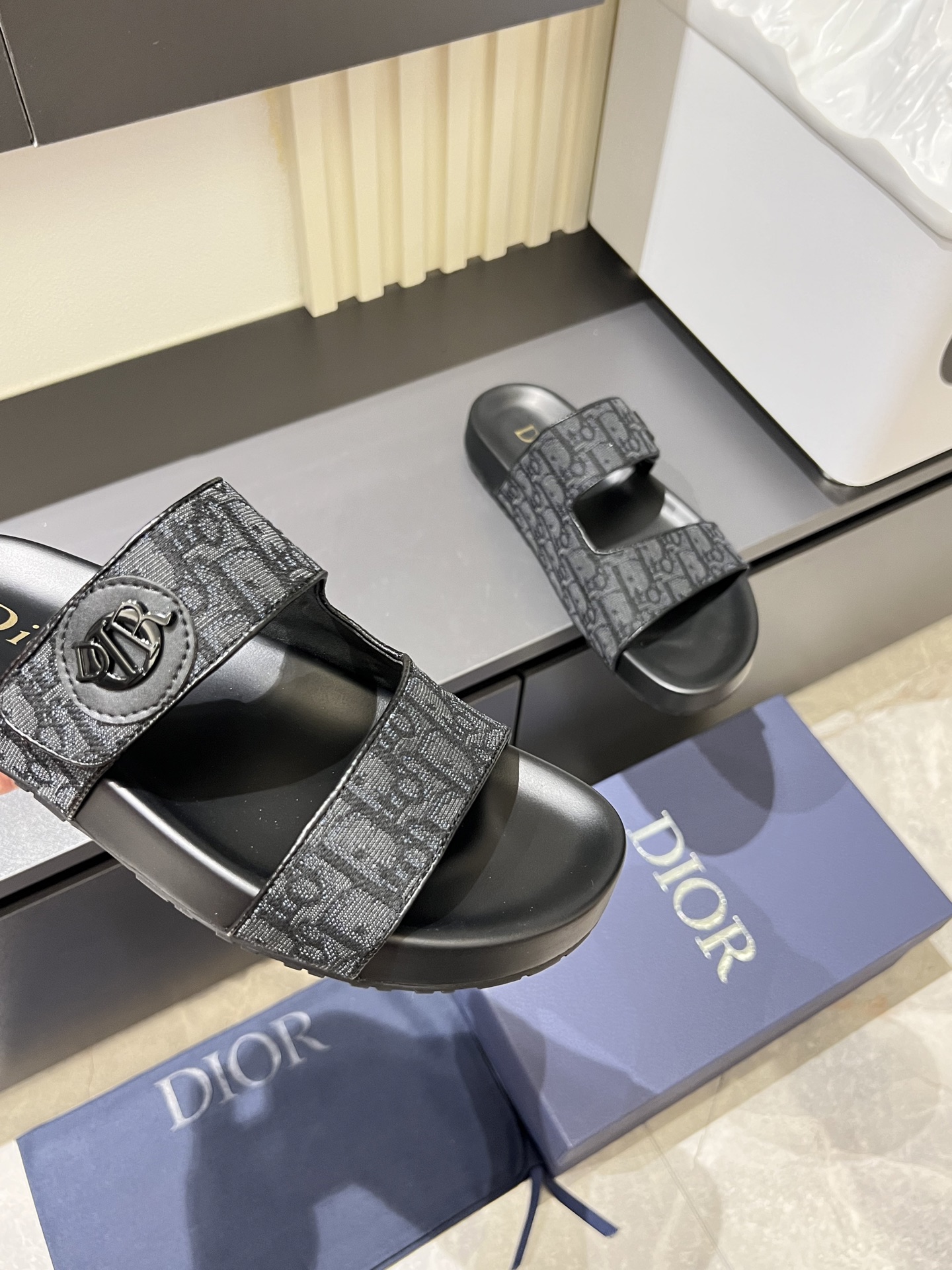 Dior shoes