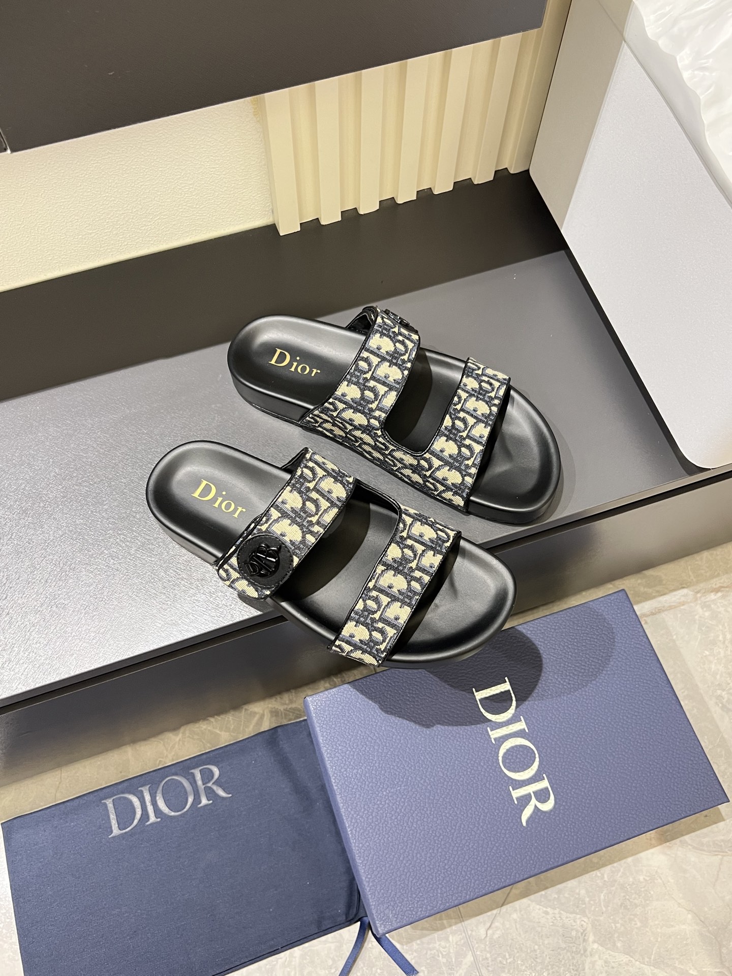 Dior shoes