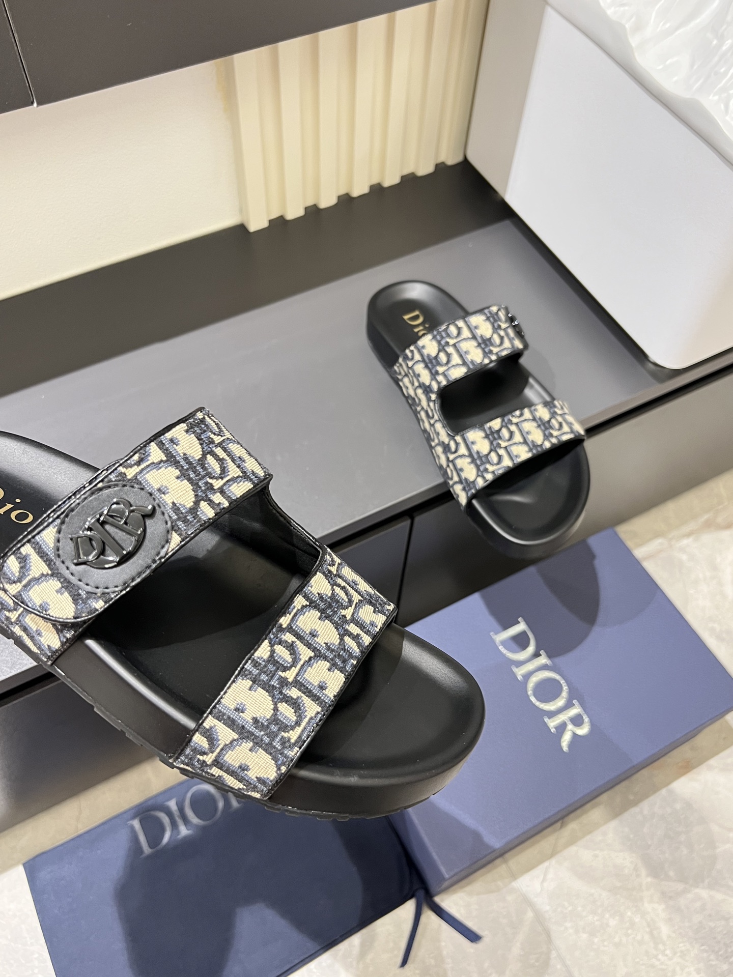 Dior shoes