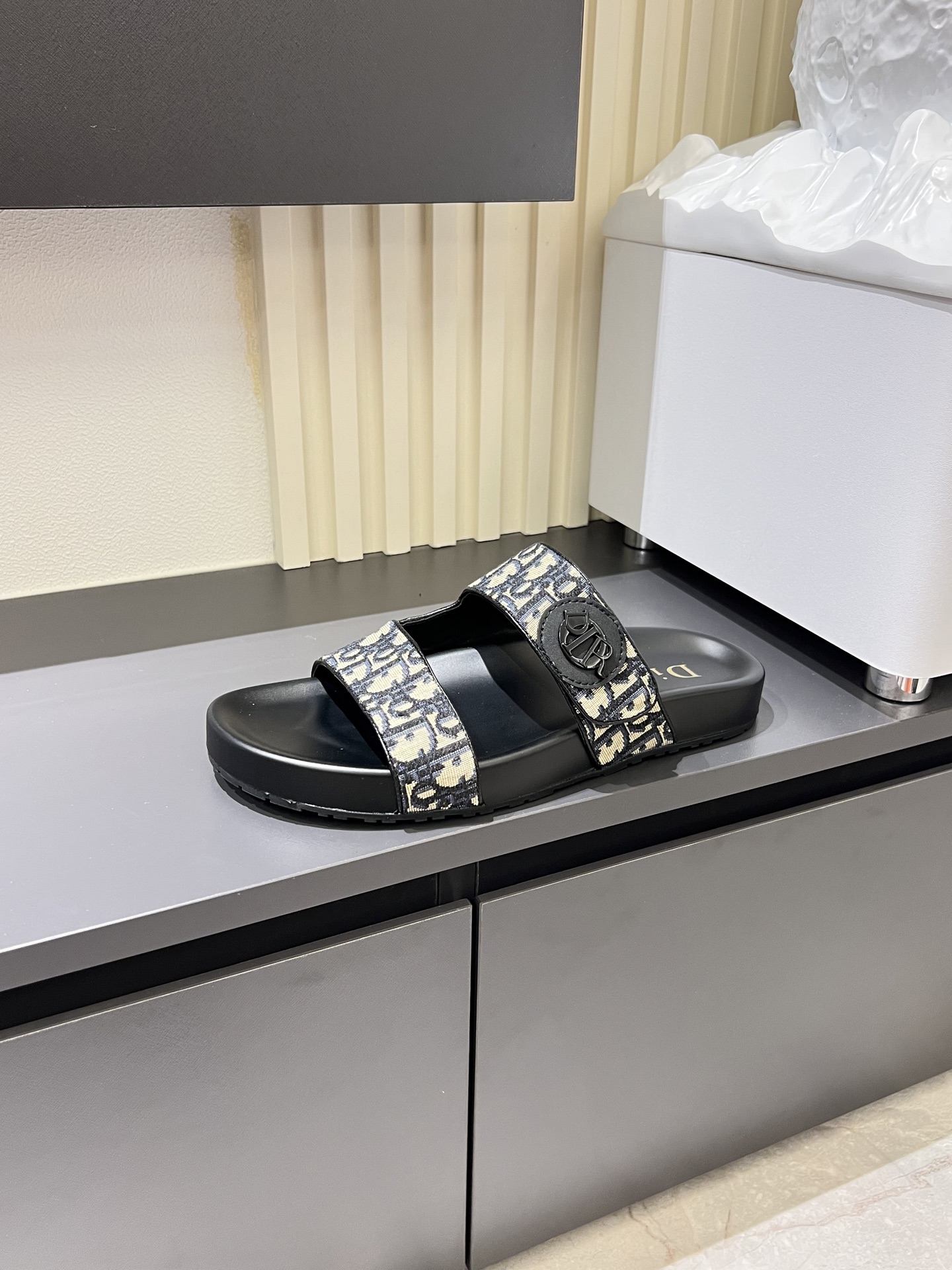 Dior shoes