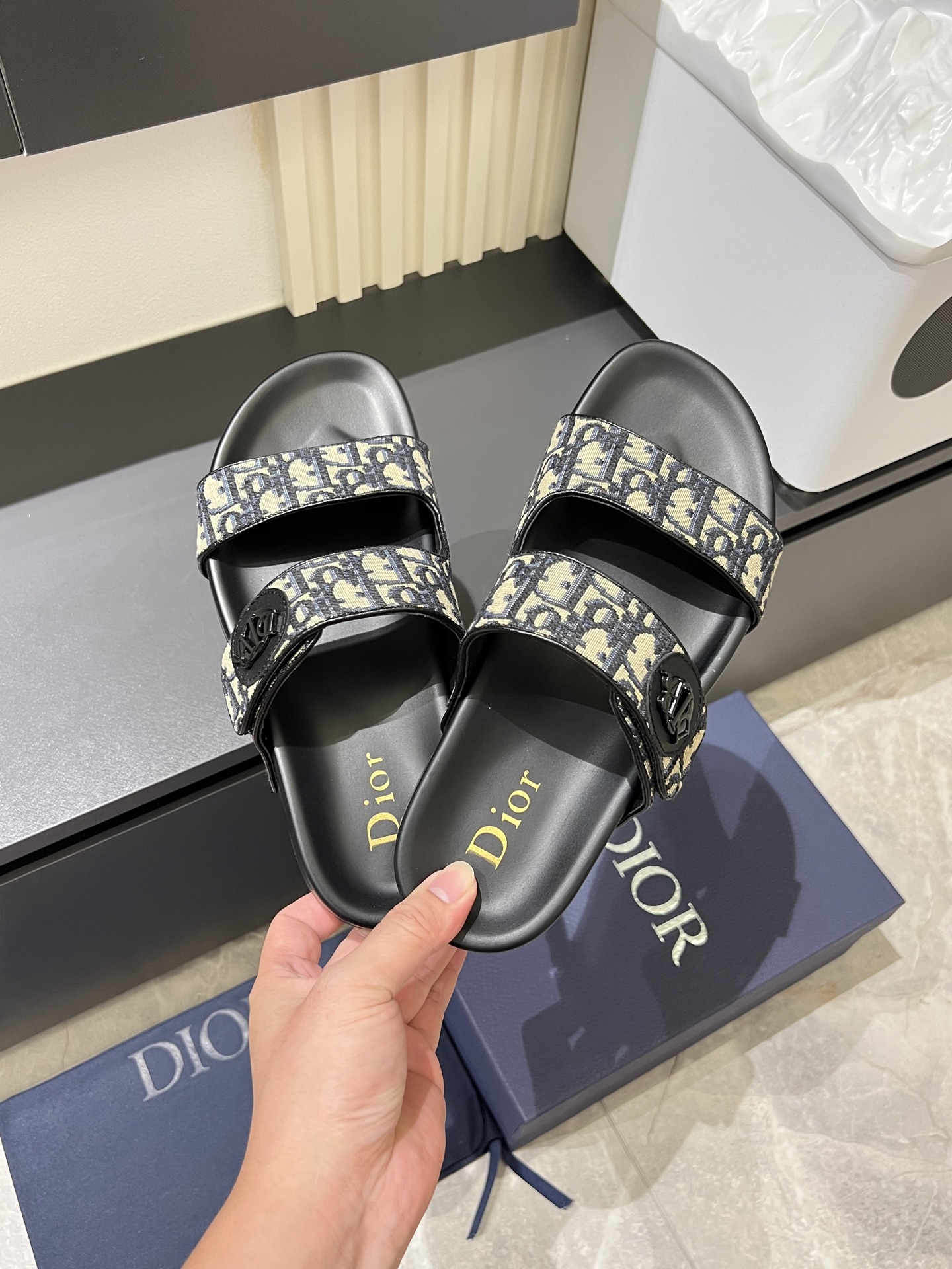Dior shoes
