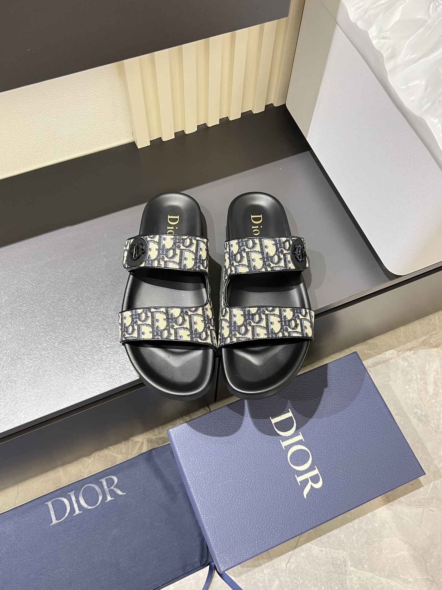 Dior shoes