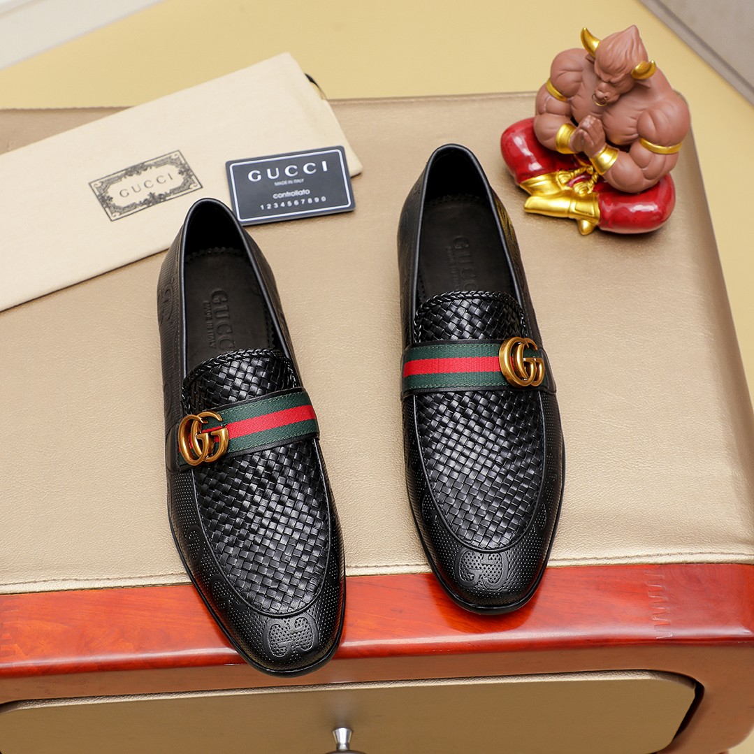 Gucci shoes