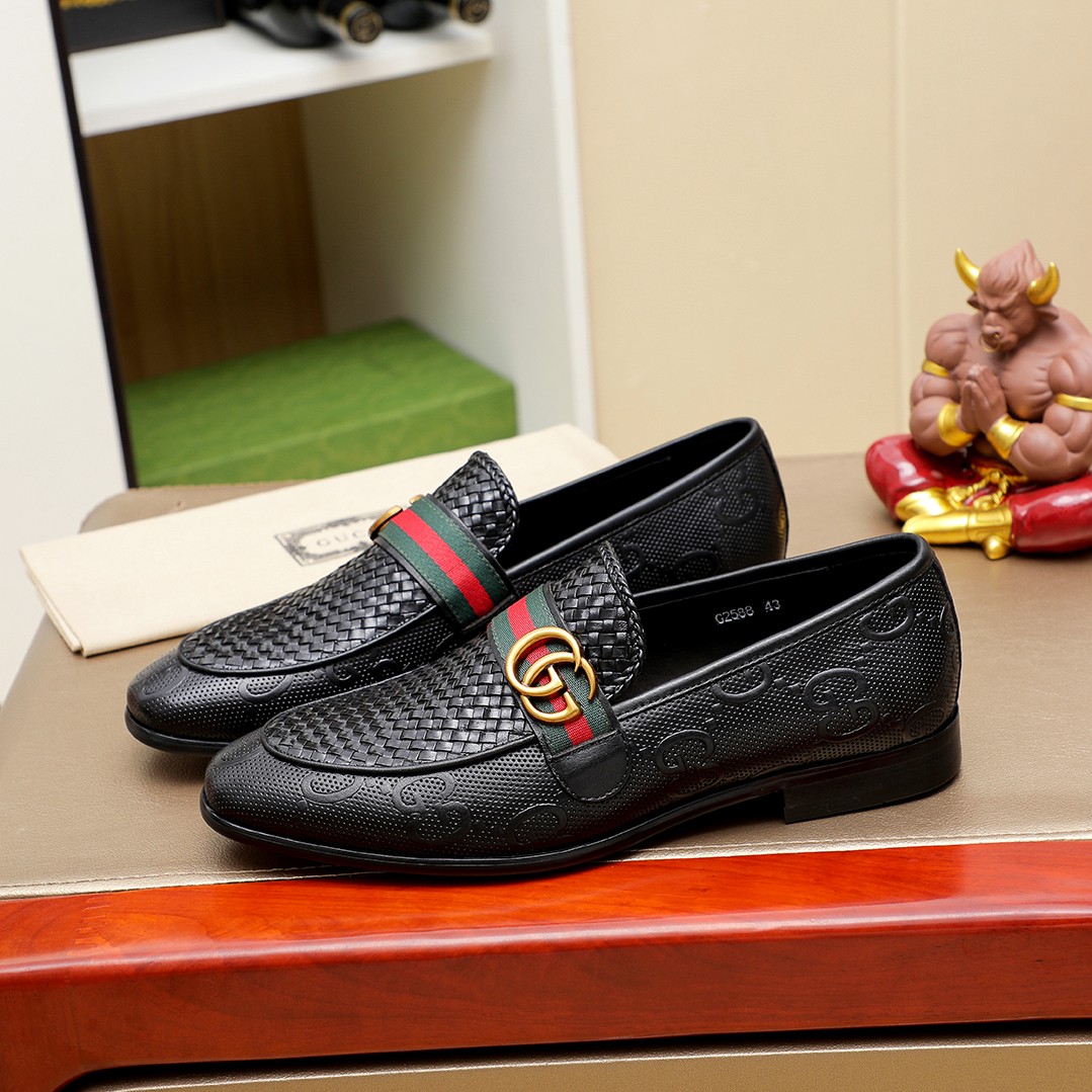 Gucci shoes